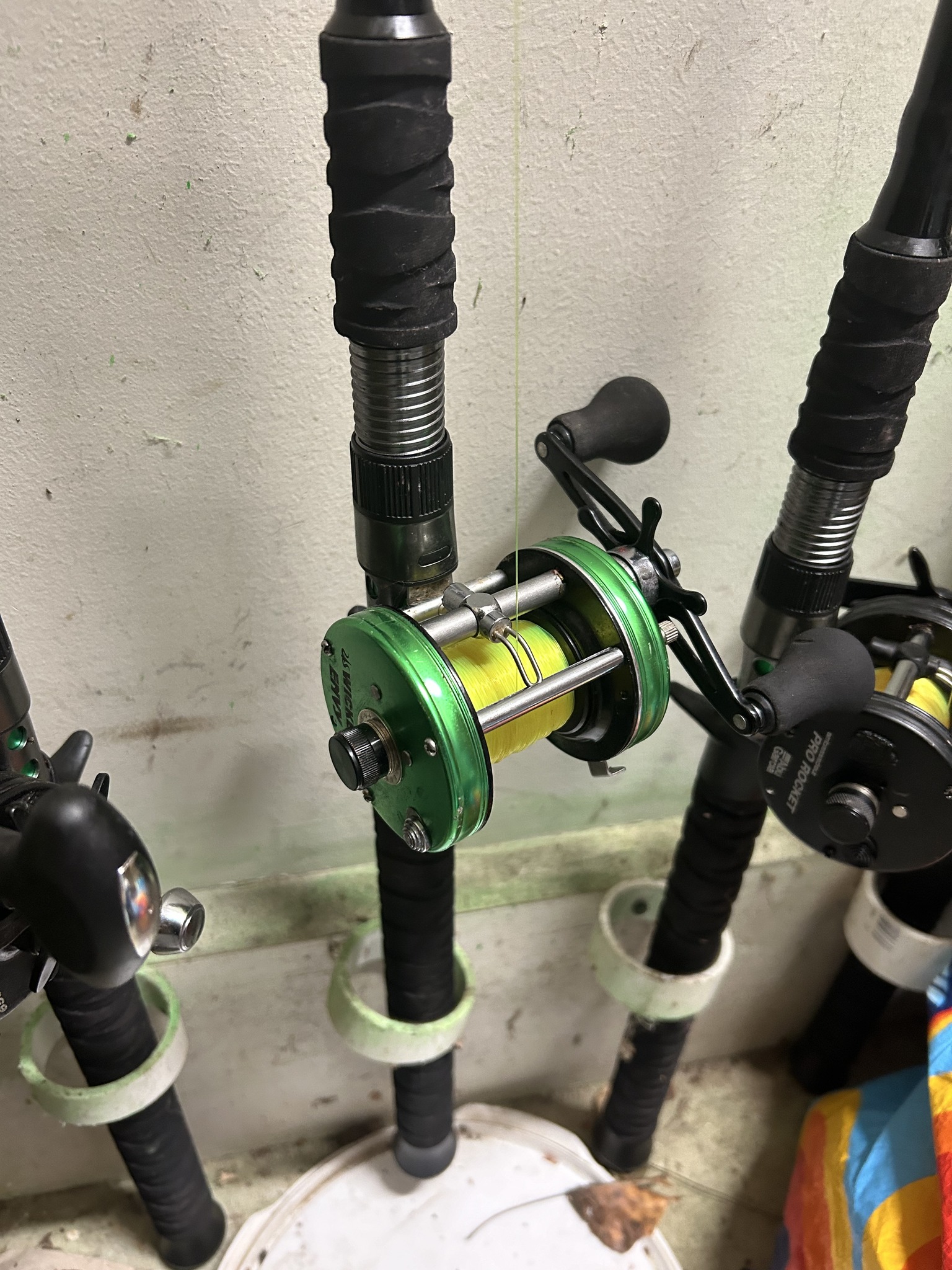 cabelas salt water rods and reels for surf fishing Dr.Fish Rod Reel Combo, Saltwater Fishing Gear Set, 12ft Surf Rod 9000 Spinning Reel 9+1 BB, Offshore Spinning Pole Kit Equipment Set Striper Pompano Flounder : Sports Reel features Color:Prism Red (ZR S.P.) DAIWA BG 90 MADE SR60