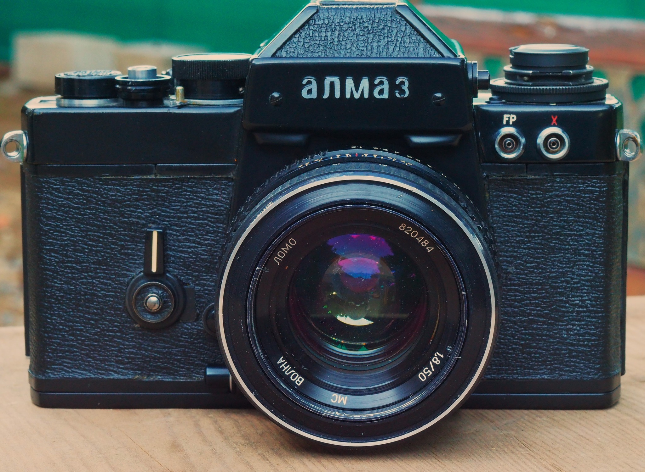Lomo Volna 50mm f1.8 lens review