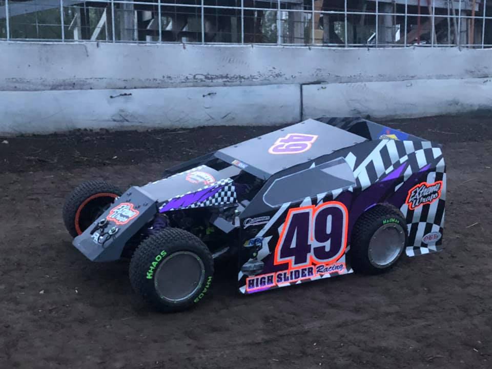 Here’s the Extreme Wraps #49 Modified .... - Endicott Raceway | Facebook