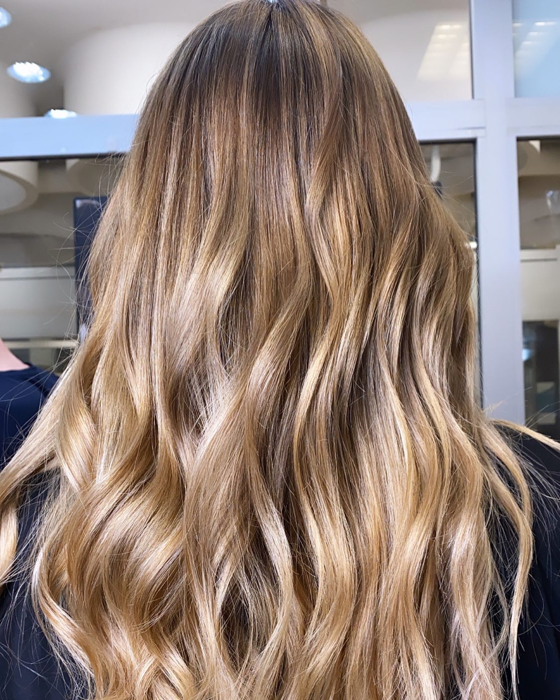 Balayage Blond Miel Sur Brune