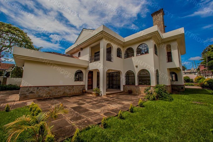 FOR SALE IN RUNDA ESTATE. Ground Floor • 1 Guest room en suite • Dining ...