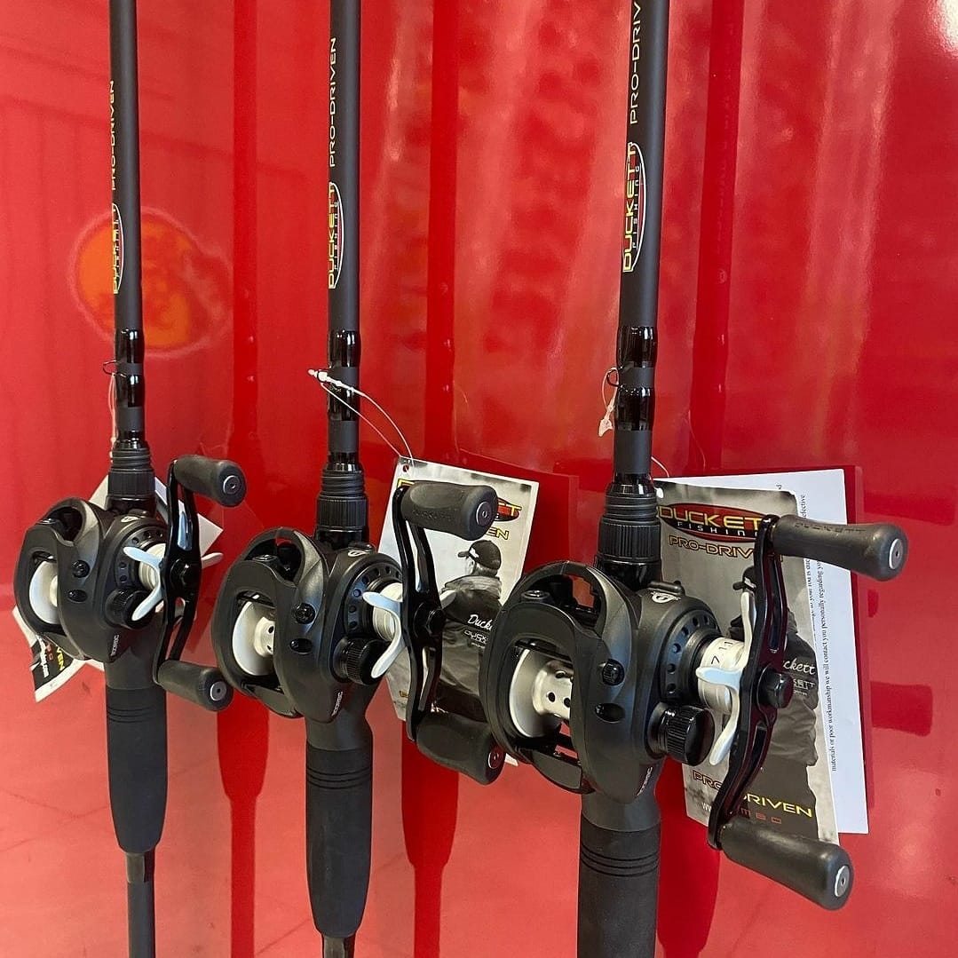 shakespeare ugly stik tiger elite casting rod featuring 35% more graphite Penn Battle III DX MODEL:7'1