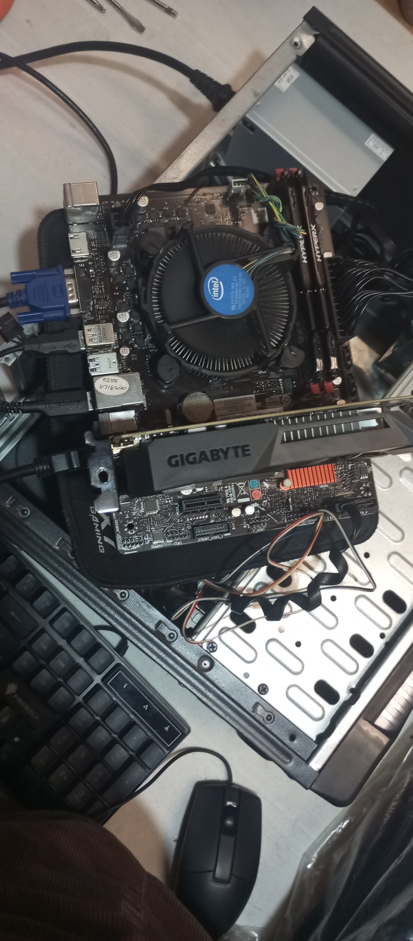 Windowsデスクトップ Fractal Design i5-9600K GTX-1050TI Windows