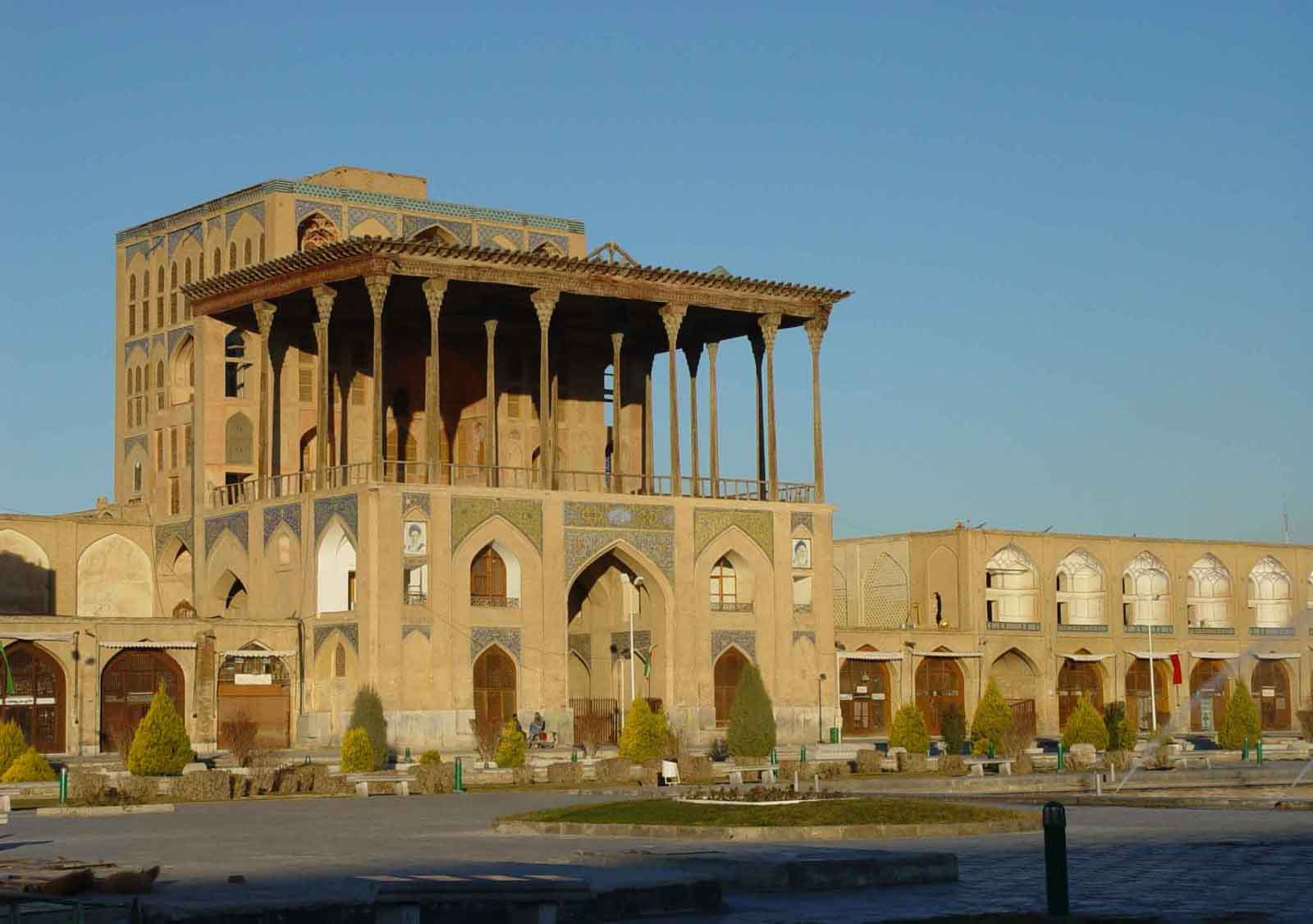 تاریخ - چیزی که در تاریخ ایران بیش از هر چیز دیگر جالب است روح معنوی ...