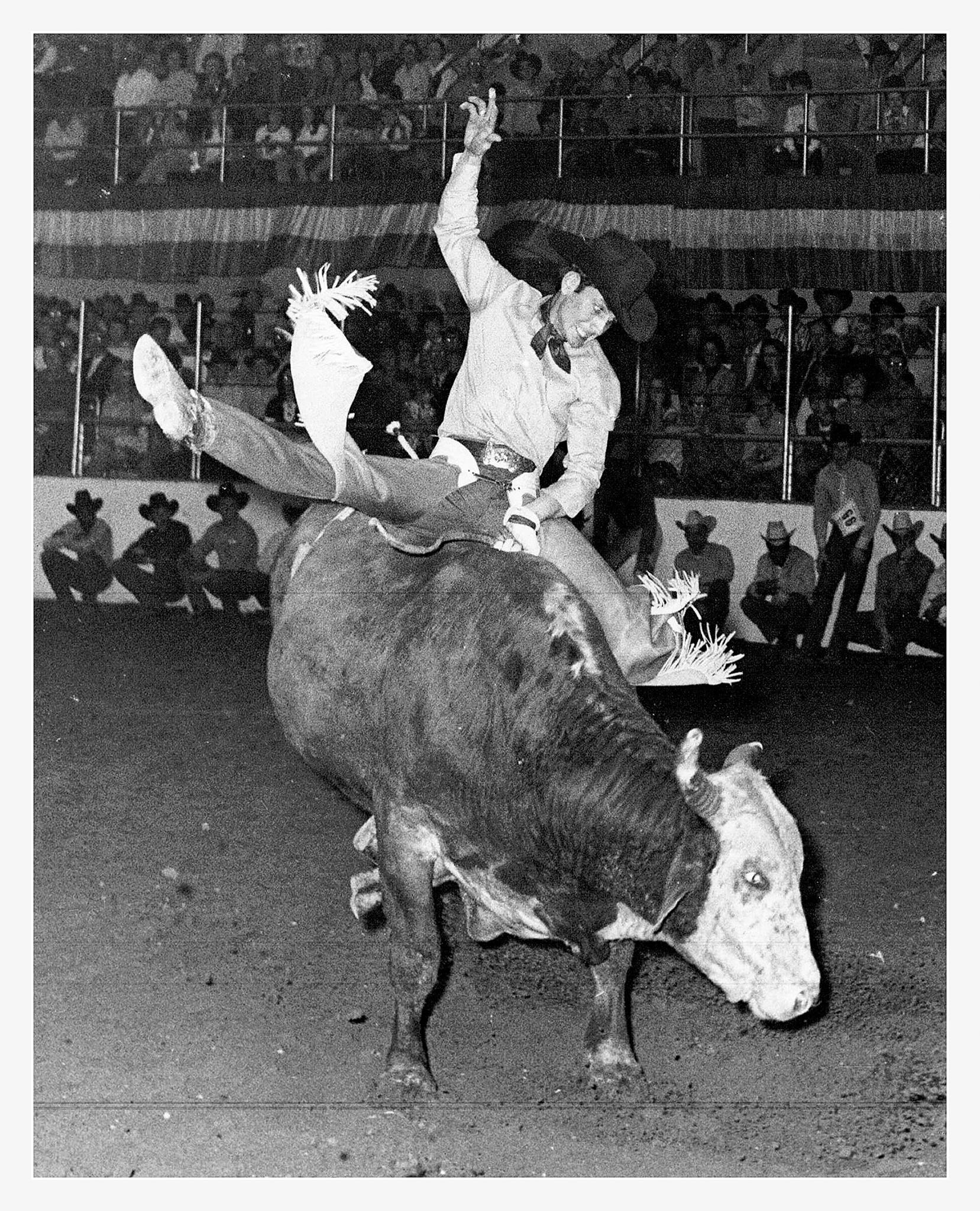 For Bull Riders Only - Professional | San Antonio TX