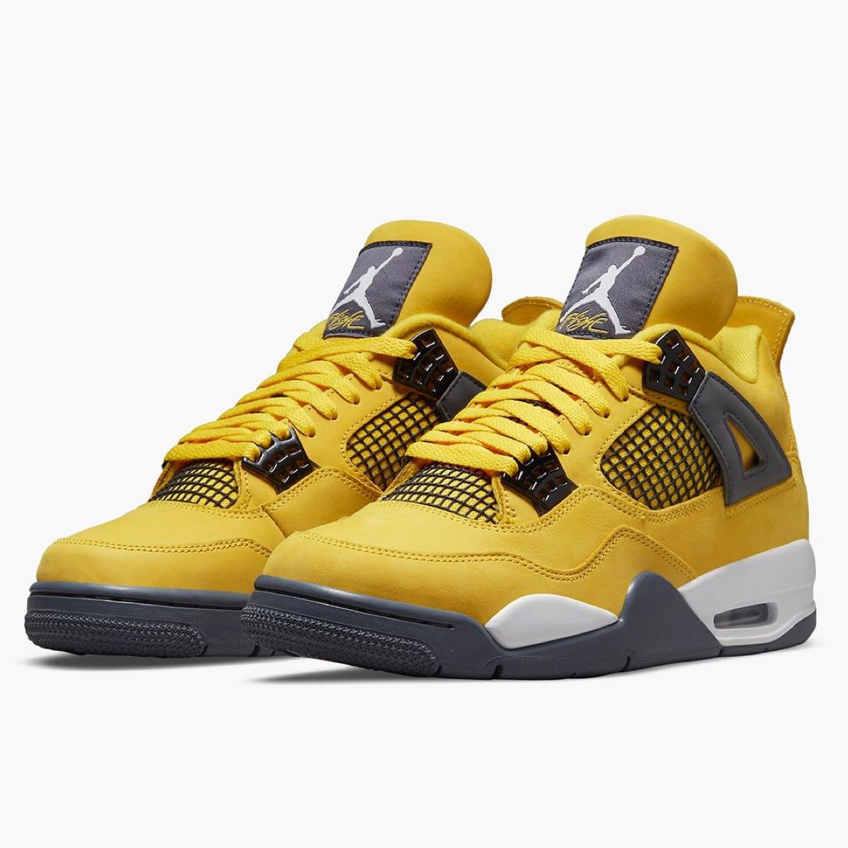 Official Photos of the Air Jordan 4 Flyknit 