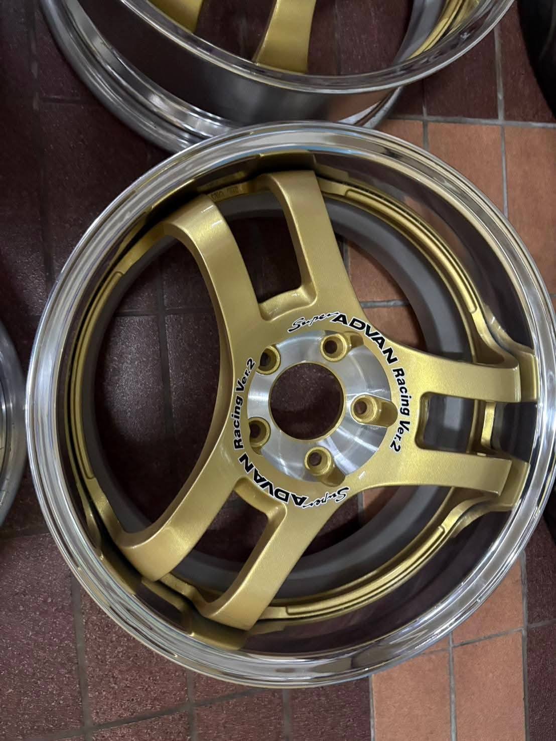 Super Advan SA3R V2 Front: 17×8+38 Rear: 17×8.5+32 Bolt Pattern:5
