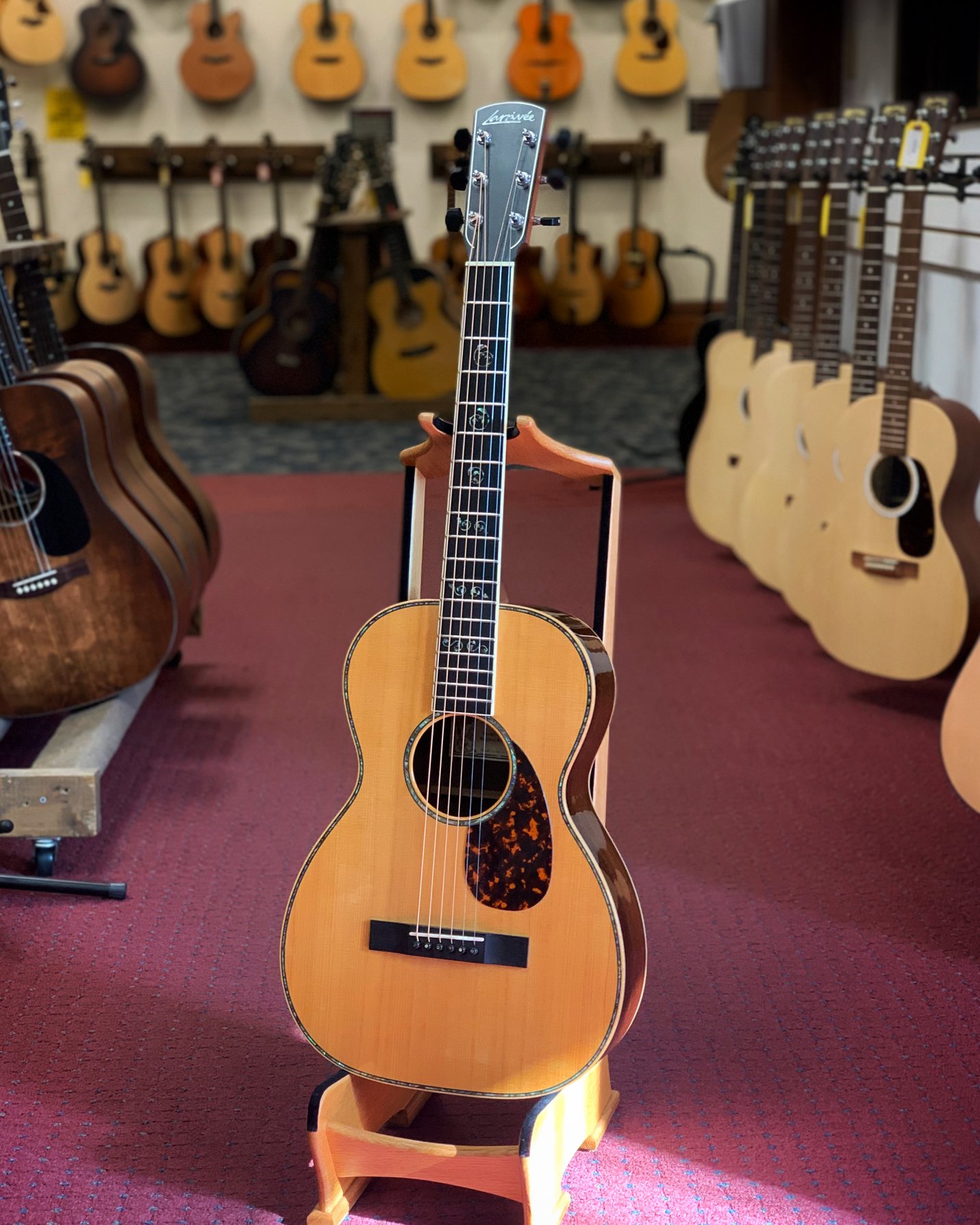An exceptional little parlor guitar,... - Elderly Instruments