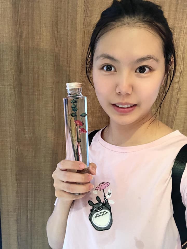 -花藝設計-... - Liya Makeup Studio 黎兒新娘秘書 噴槍底妝 彩妝造型 手工花飾 | Facebook