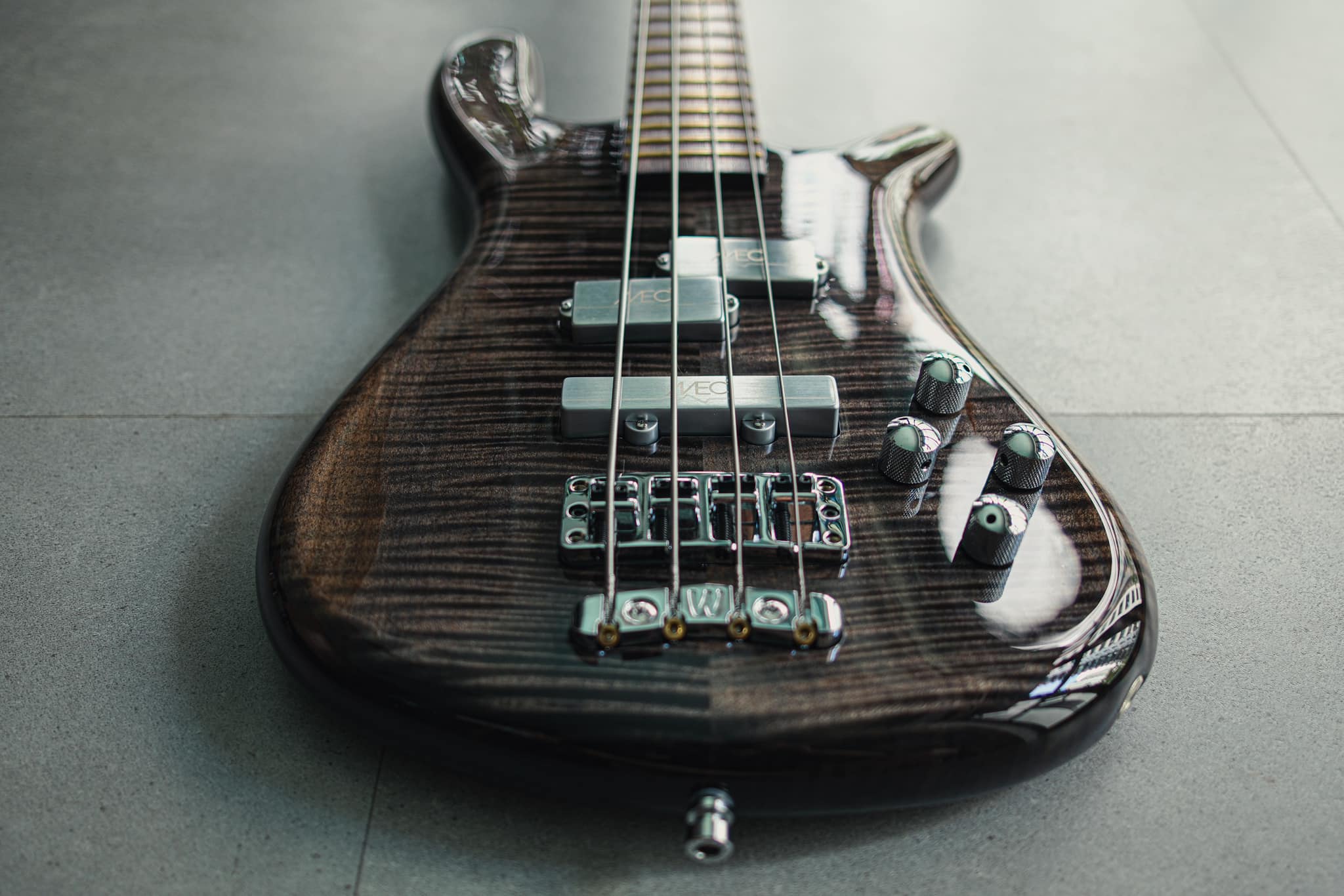Warwick Custom Shop LX4 Bass Guitar Review and Discussion