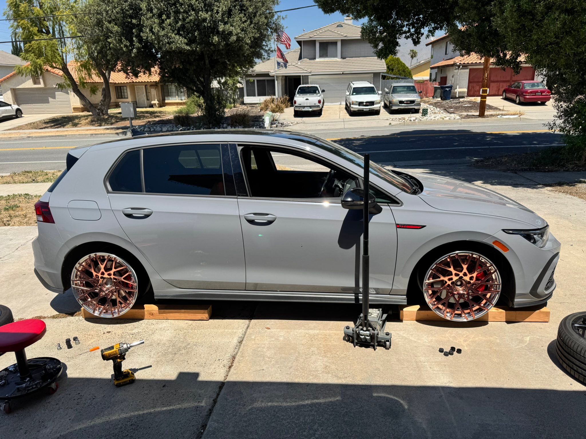 What are the thoughts on 19x9 et 40 and 19x9.5 et43 wheels for a 