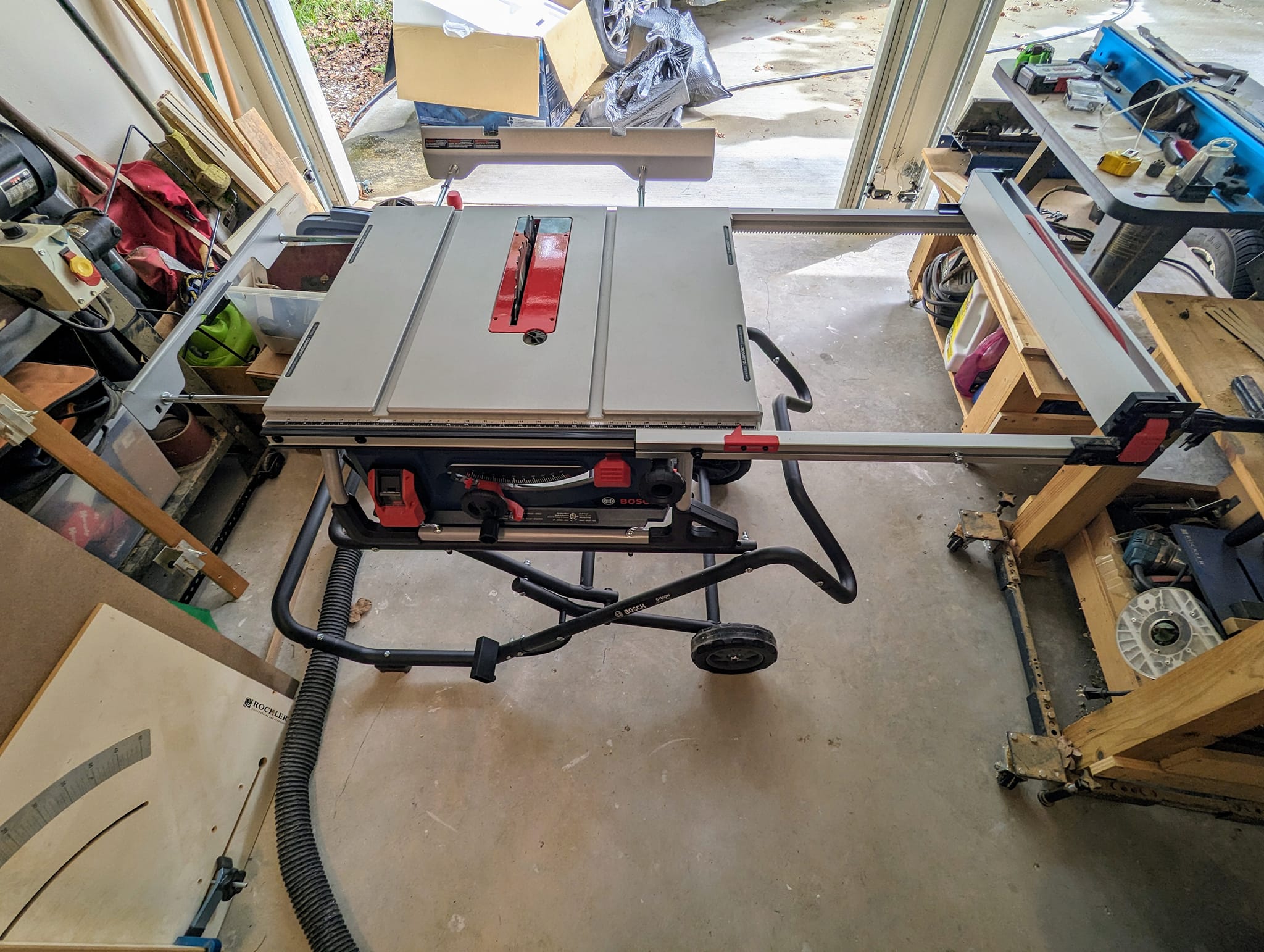 What's the experience with this table saw make and model?