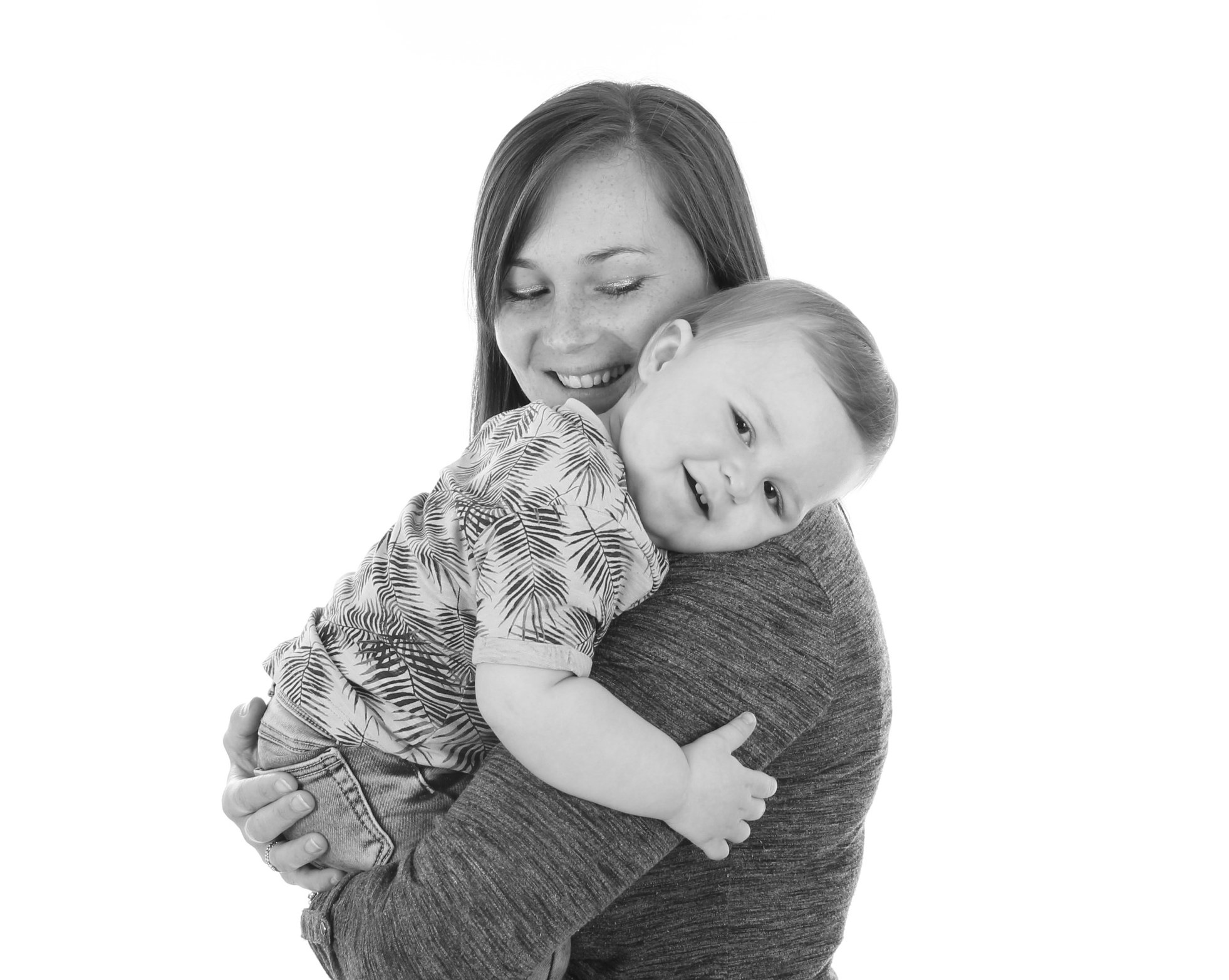 FUN 'N' FOTOS - Mummy Hugs are just the BEST!!!!! 😍 ️💙📸... | Facebook