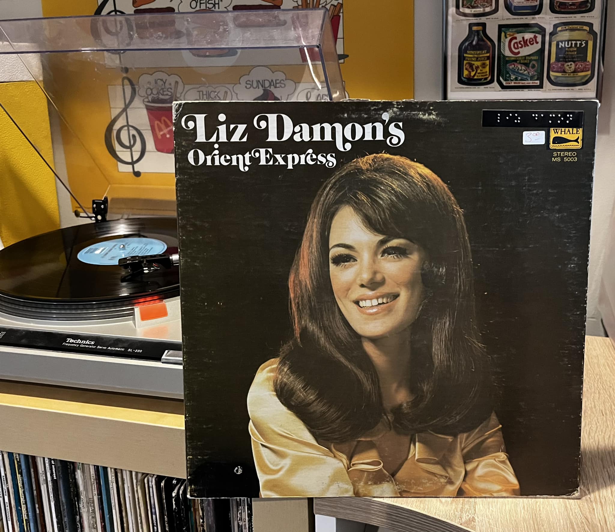 キム・ワンソン 김완선　金元萱　シルエットのCD「迷迷糊糊」　台湾盤 Liz Damon's Orient Express 1970 White Whale “1900 Yesterday” is great!