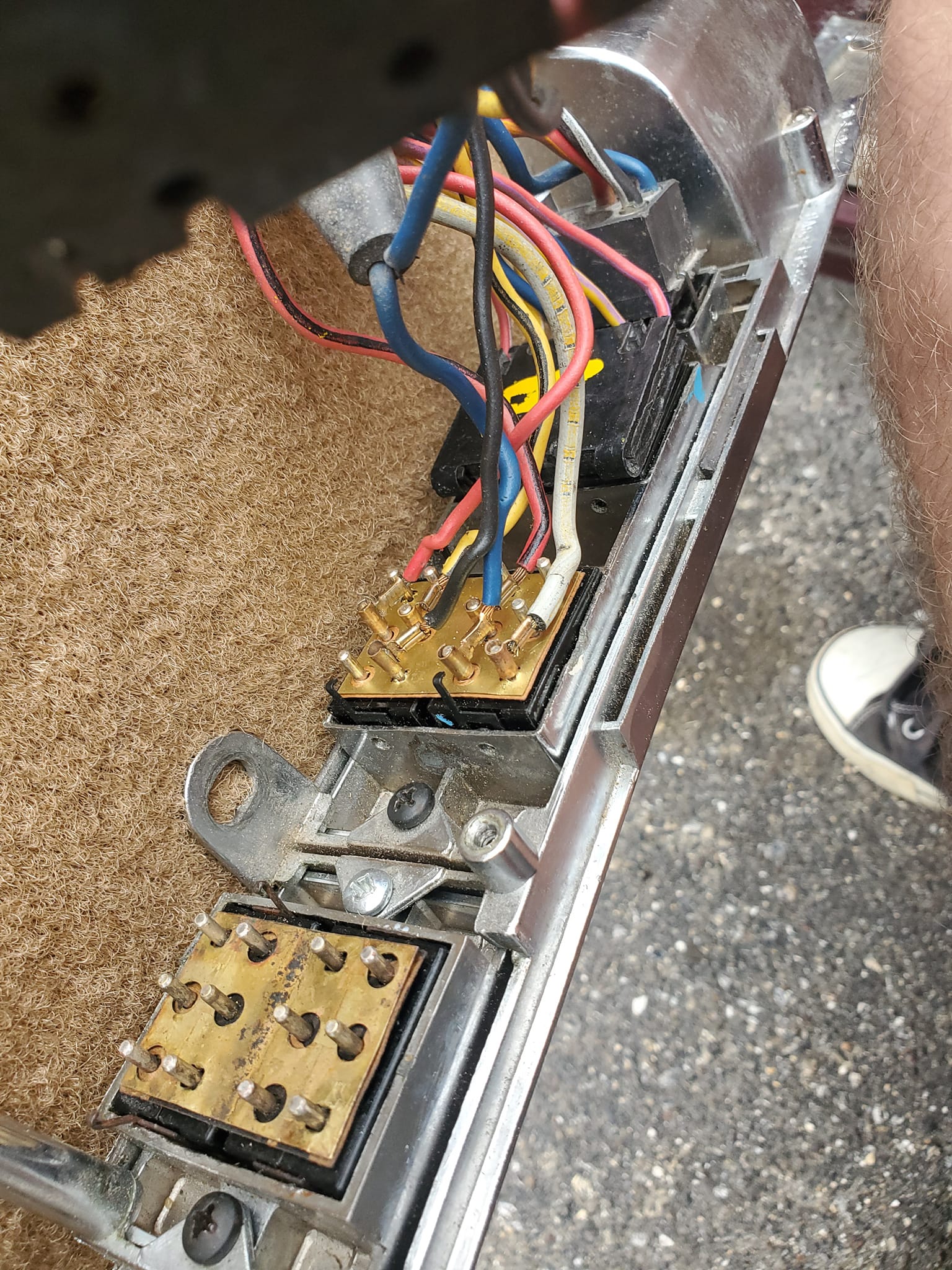 Power Window Switch Connector Wiring Harness Repair – 1968-1982 – Mid America Motorworks 628159