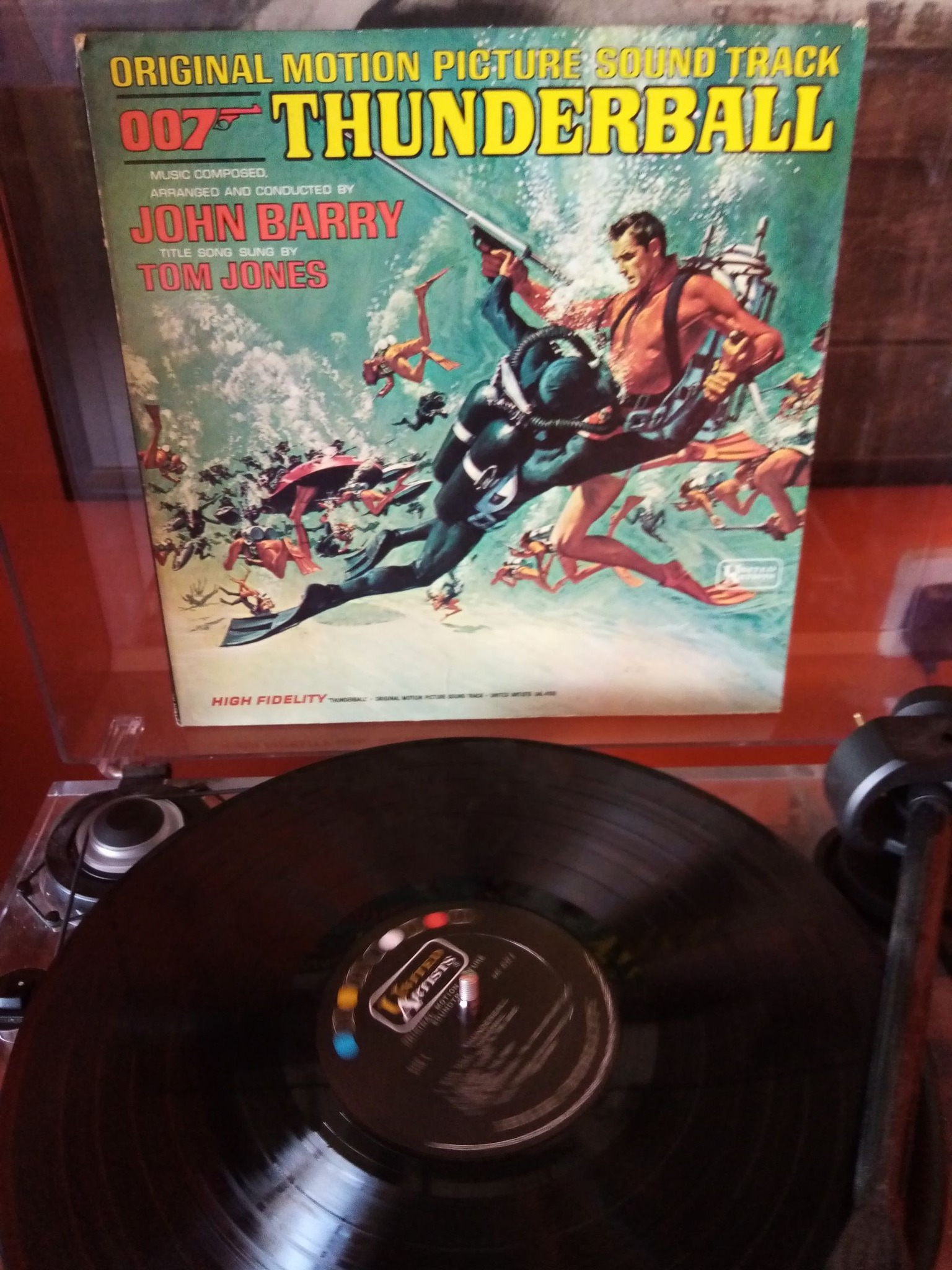 Never Say Never Again *** # ***007 SOUNDTRACK *** Amazingly, apart