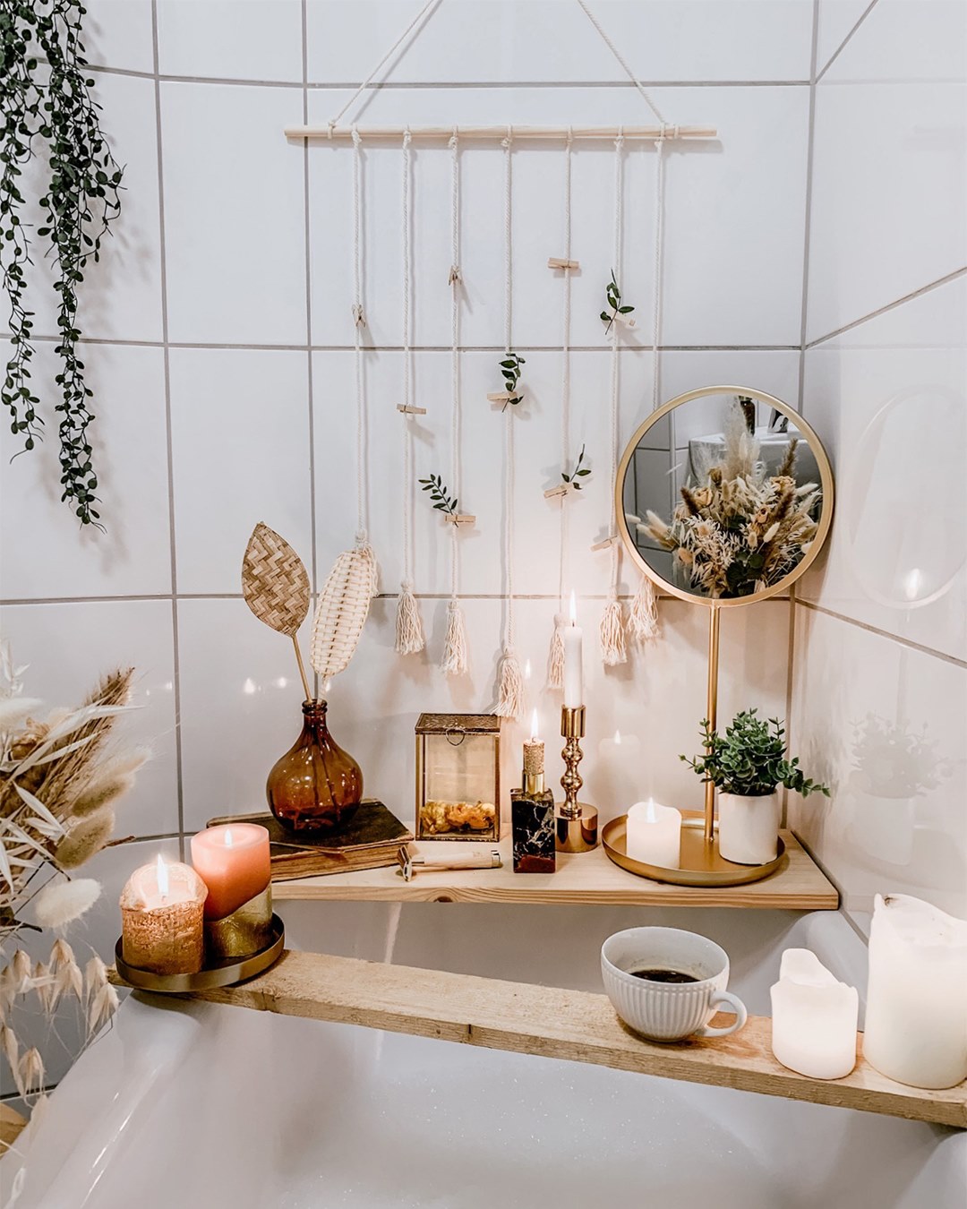 Time for Home-Spa!💫 @moni.deko hat sich ihre kleine Boho-Oase im Bad gezaubert und lässt es sich ganz besonders gut gehen! Seid Ihr eher Team Badewanne oder Dusche?😉 Hier wird entspannt: bit.ly/bohoa