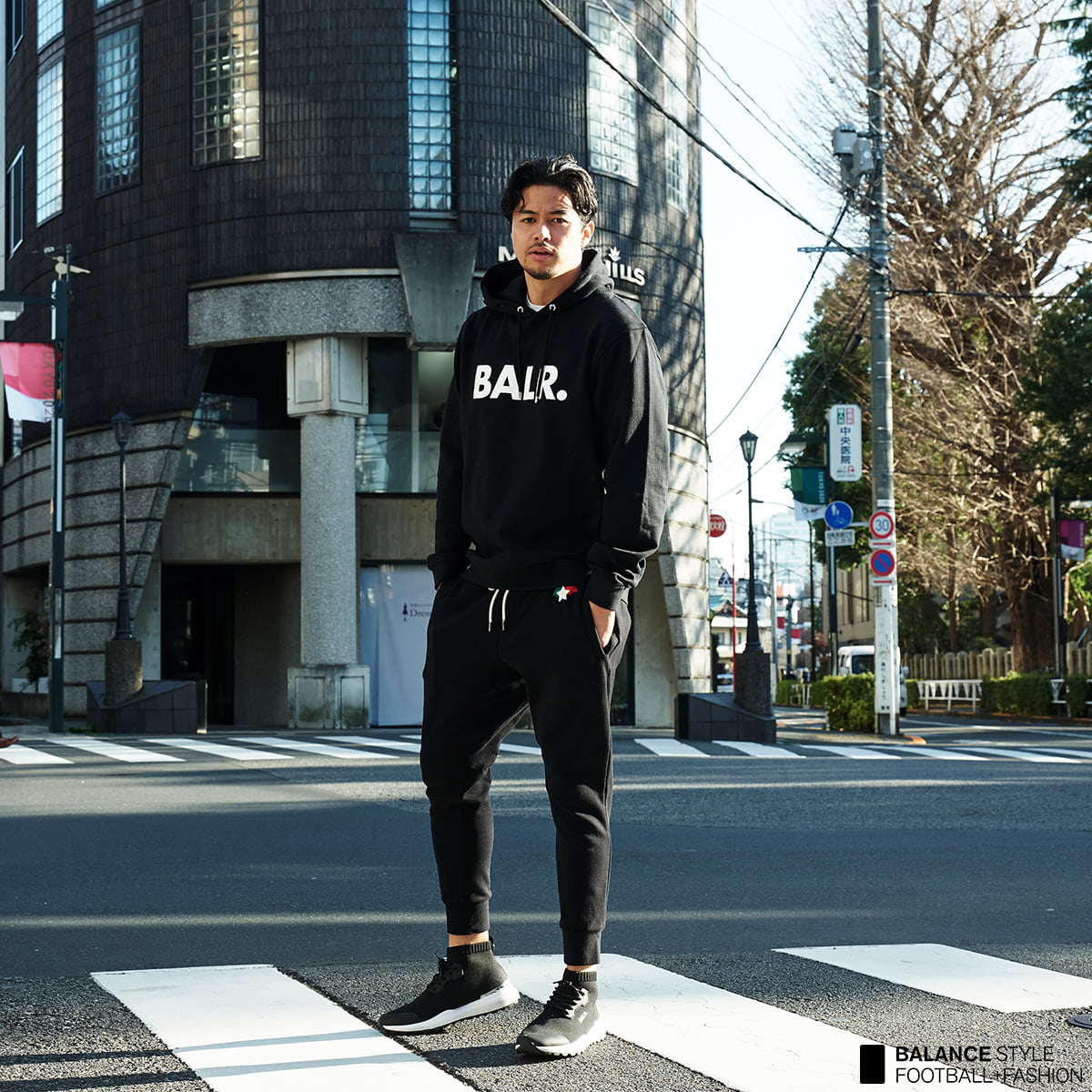 Balance - BALR. × GIOCATORE｜カジュアルなコーデの中にも上品さを 