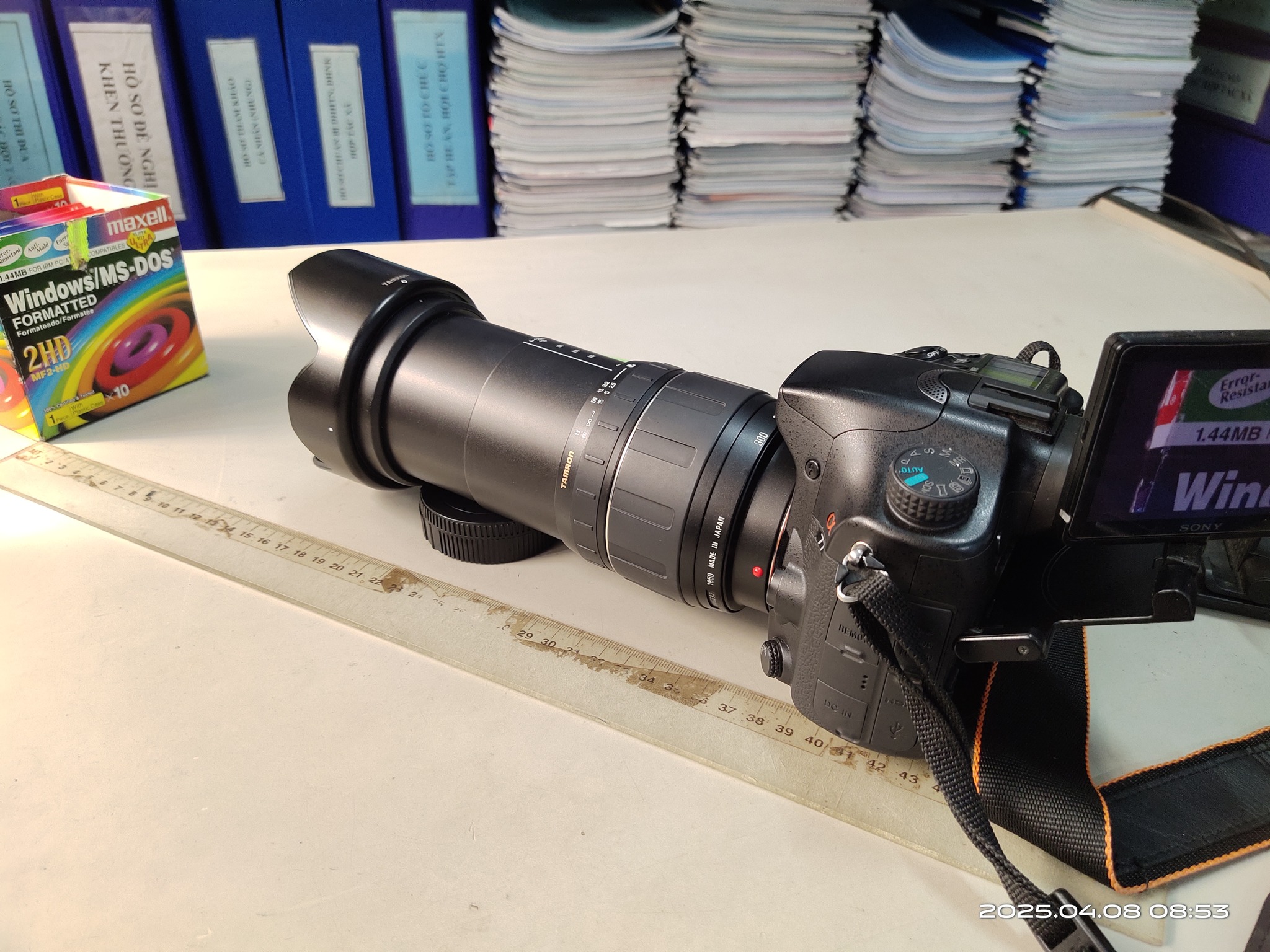 Review of Tamron 28-300 Macro Lens