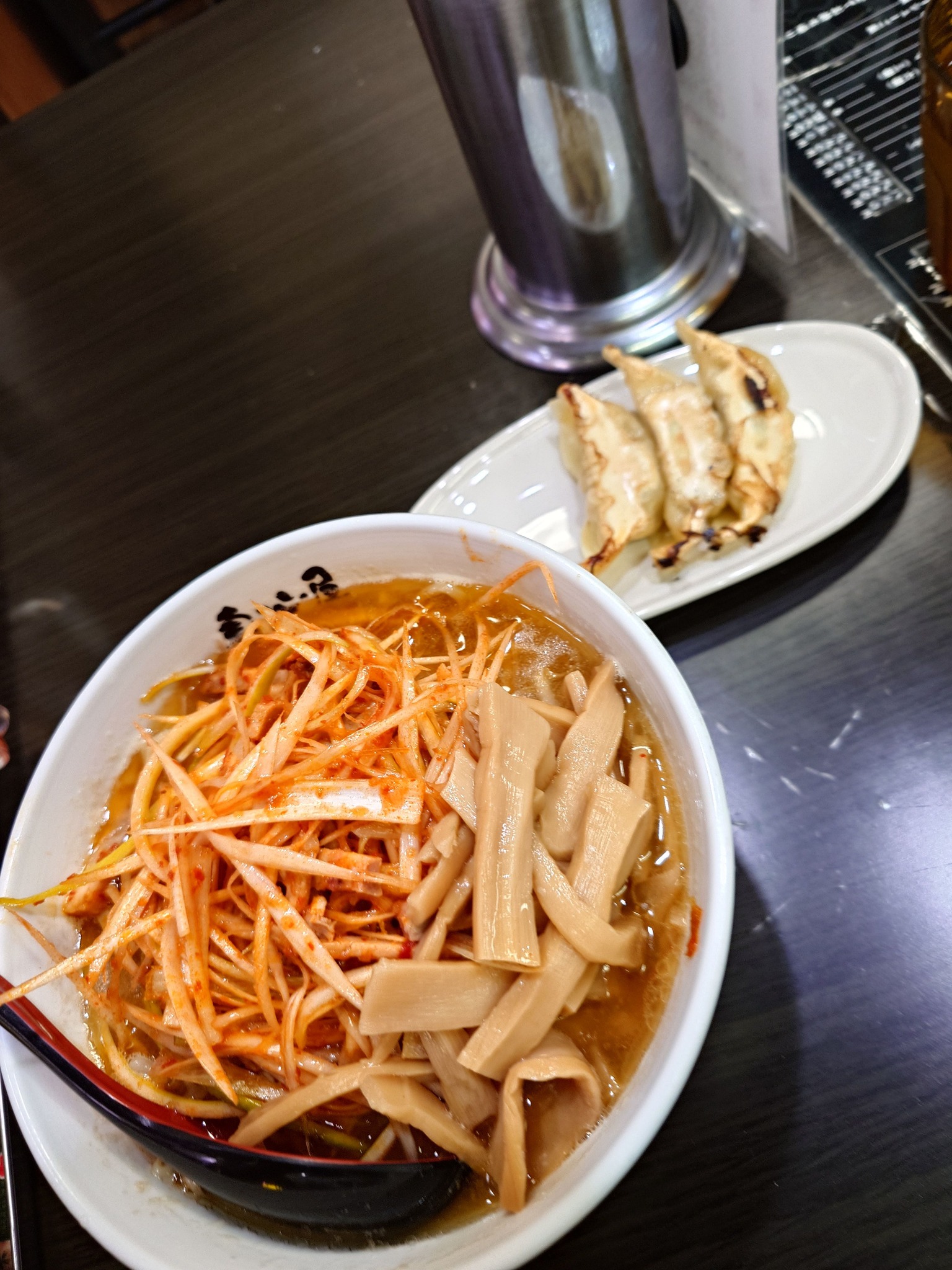 宮崎市、芳土にある麺処真心屋のネギラーメン（メンマトッピング）と