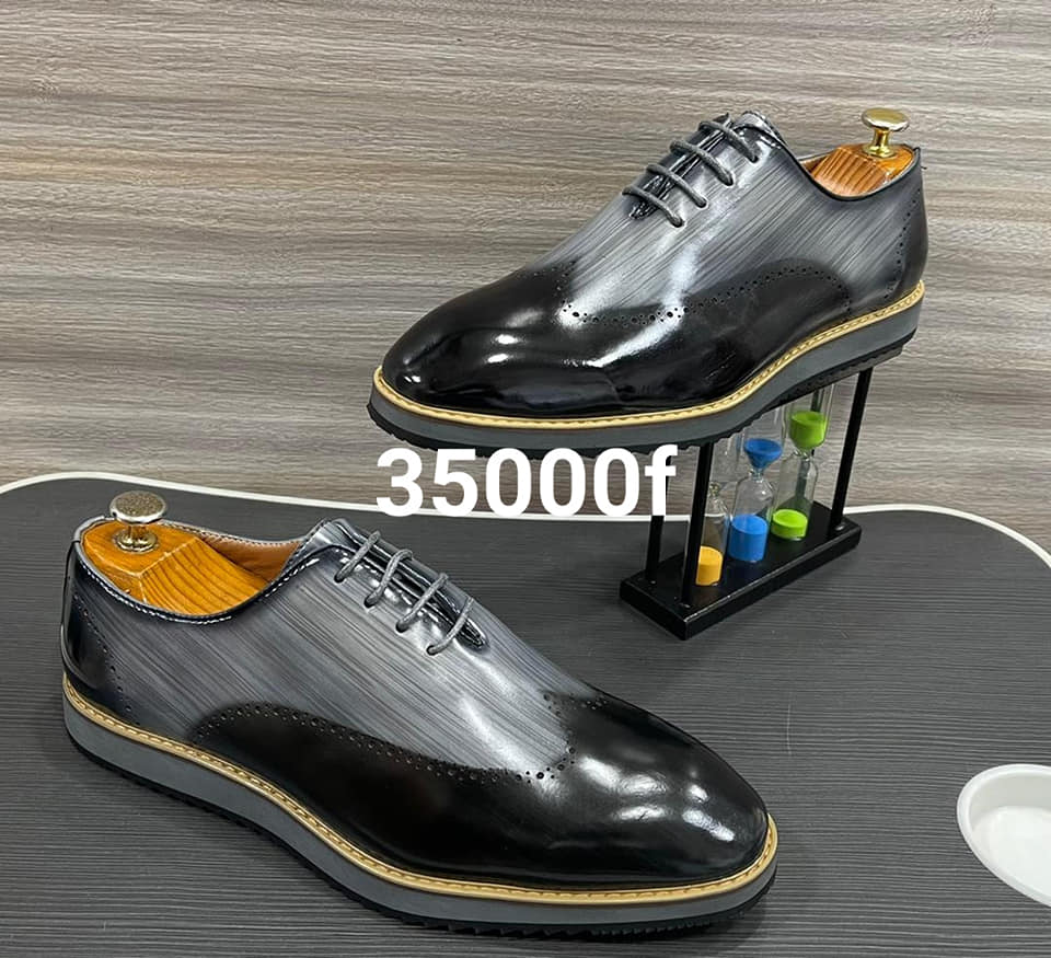 Arrivages de vos chaussures Louboutin... - Vesto & Eric shop