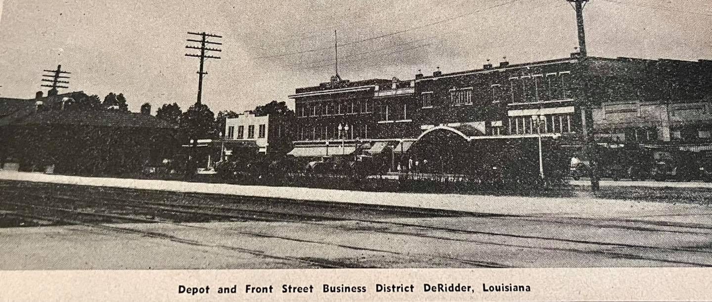 #DeRidder street scene from a 1943... - Beauregard Museum | Facebook