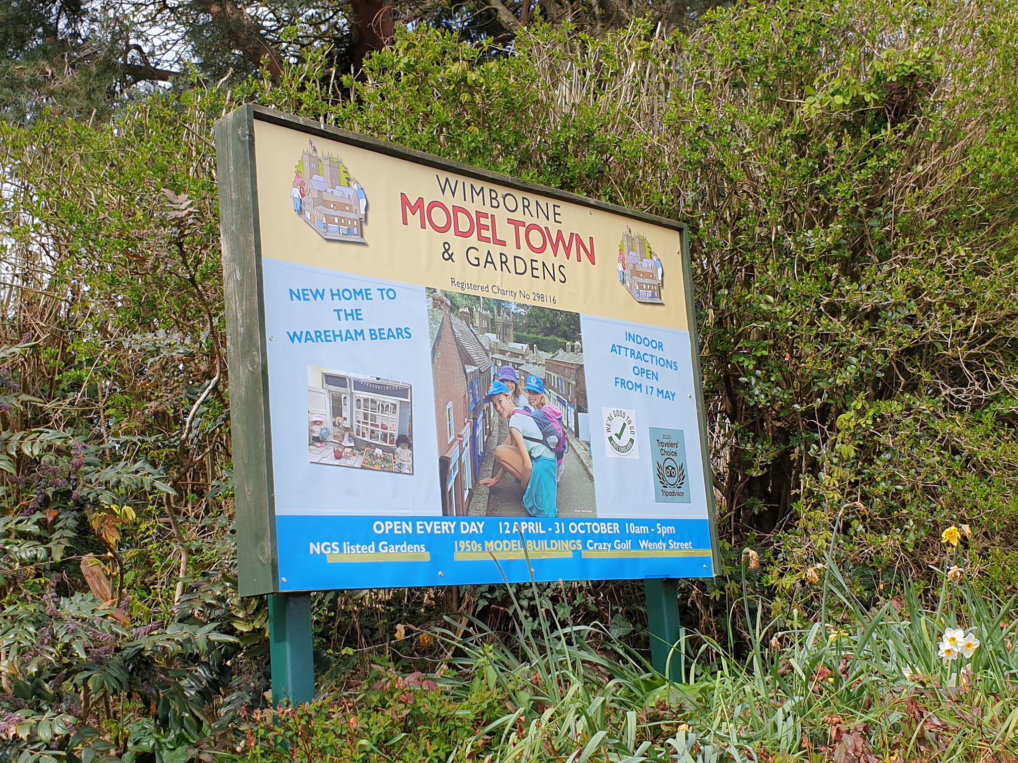 The signs are going up, the little... - Wimborne Model Town