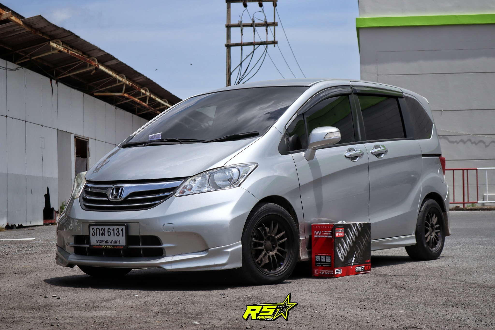 RS Racing Tyre - Freed >> จัดทรง สปริงโหลด silver ตรงรุ่น...