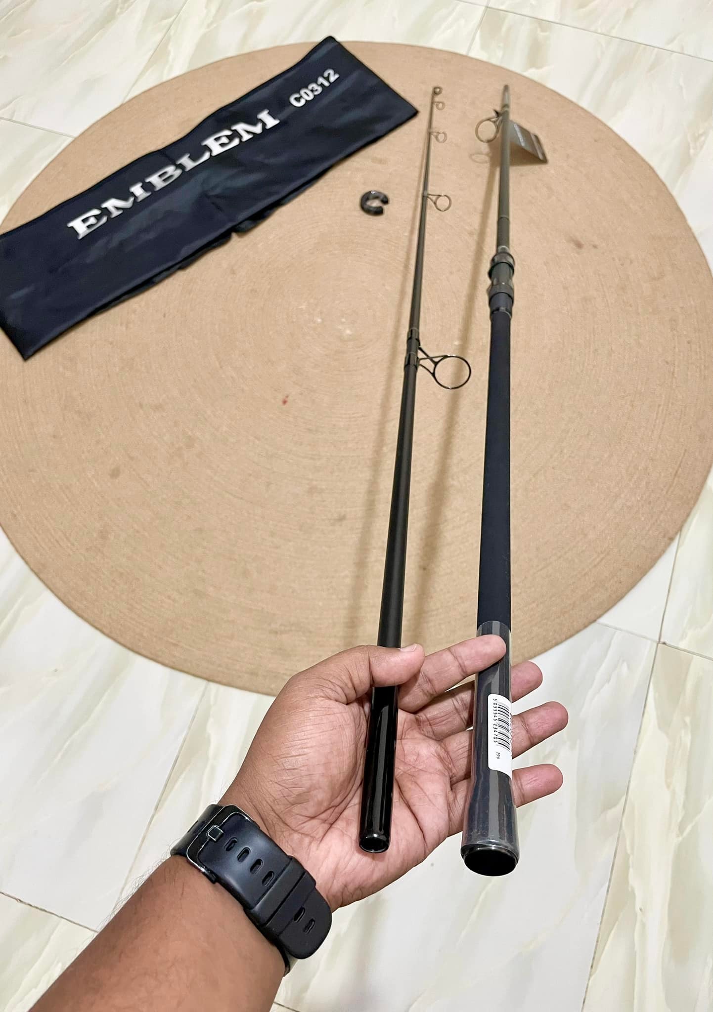 daiwa emblem pro carp fishing rod 23 45 SCW QD Reel 45 SCW QD The Emblem Pro is equipped with Saltwater Tough Guides that resist corrosion and offer smooth casting with aluminum oxide ring inserts Daiwa Emblem Pro Carp Fishing