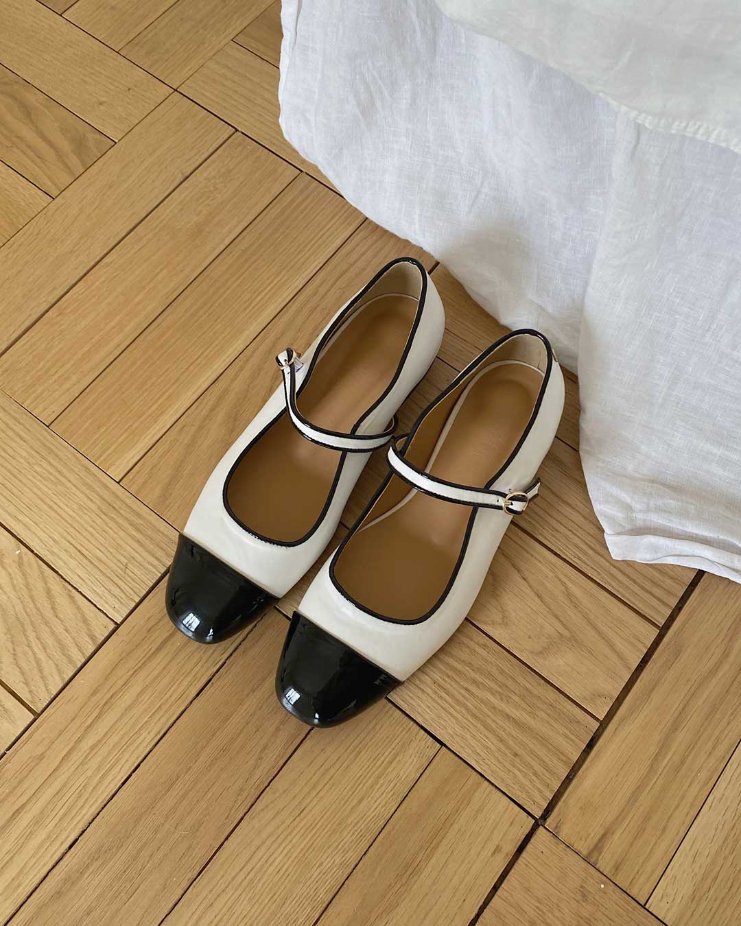 Sappun台灣 - 介紹即將在新的 SAPPUN SS 2024 系列中推出的 Mary Jane 平底鞋之一。... | Facebook
