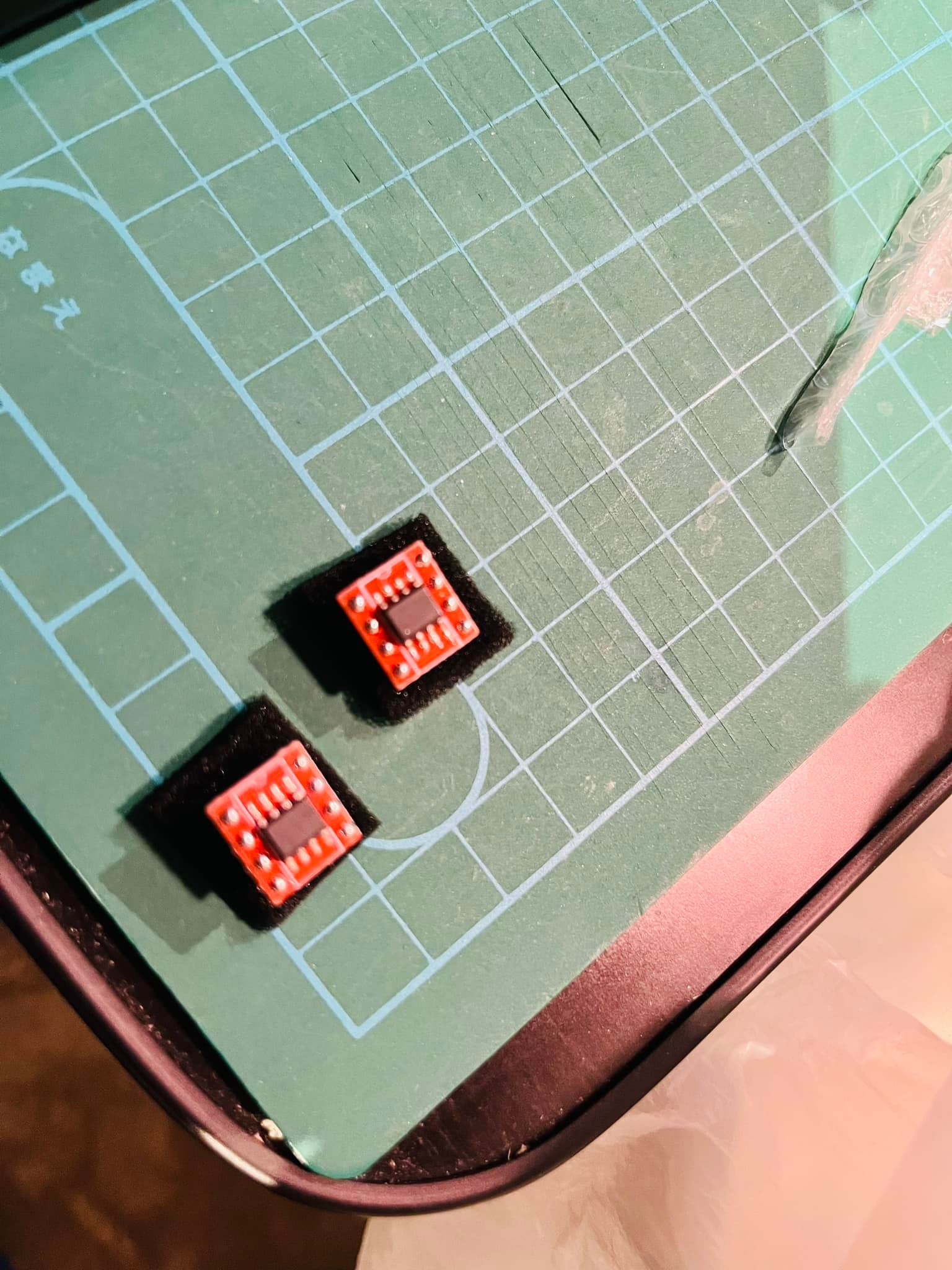 さて、オペアンプの交換。 バーブラウン社製 OPA627AU S/Nが全く違う 