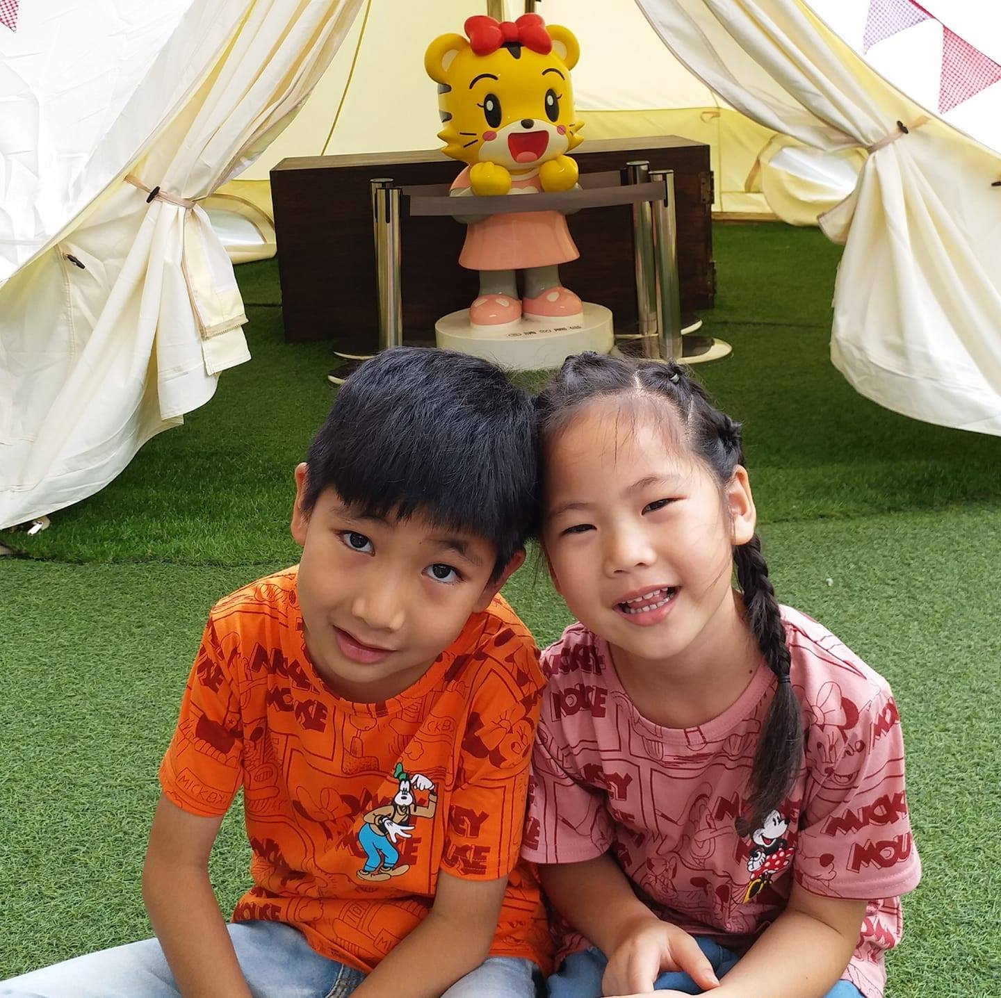 嘻哈兄妹倆的成長記錄 - 嘻哈兄妹倆的成長記錄 added a new photo.