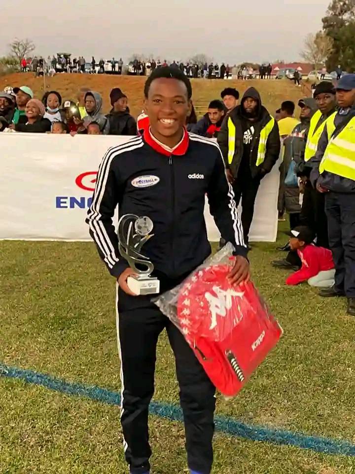 ☠️ Relebohile Mofokeng when he... - DEON HOTTO PAGE FOR FANS