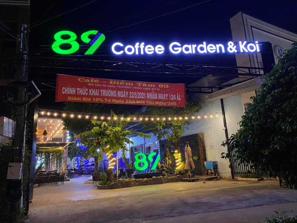 CAFE 89