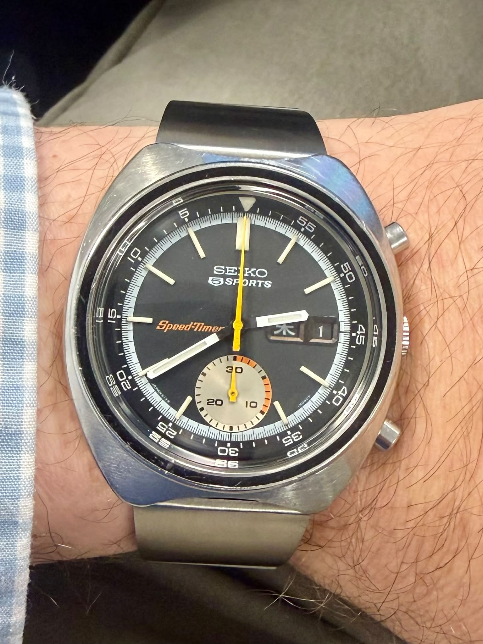 Happy Thursday!!! 6139-7020 JDM “Flying Saucer” Speed Timer for today.