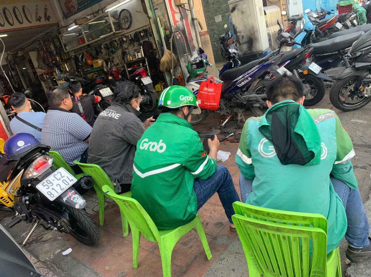 Sắp Tết 🧧 Xin tiếp tục chương trình hỗ... - Tuân Tiến Racing | Facebook