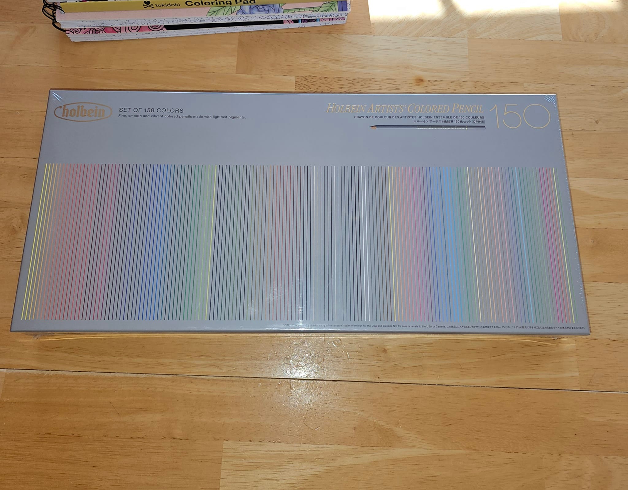 Unboxing Holbein 150 set for adult coloring