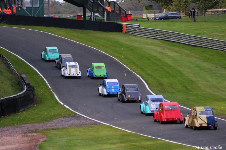 Classic 2CV Racing Club RACE 9&10 - Oulton Park International