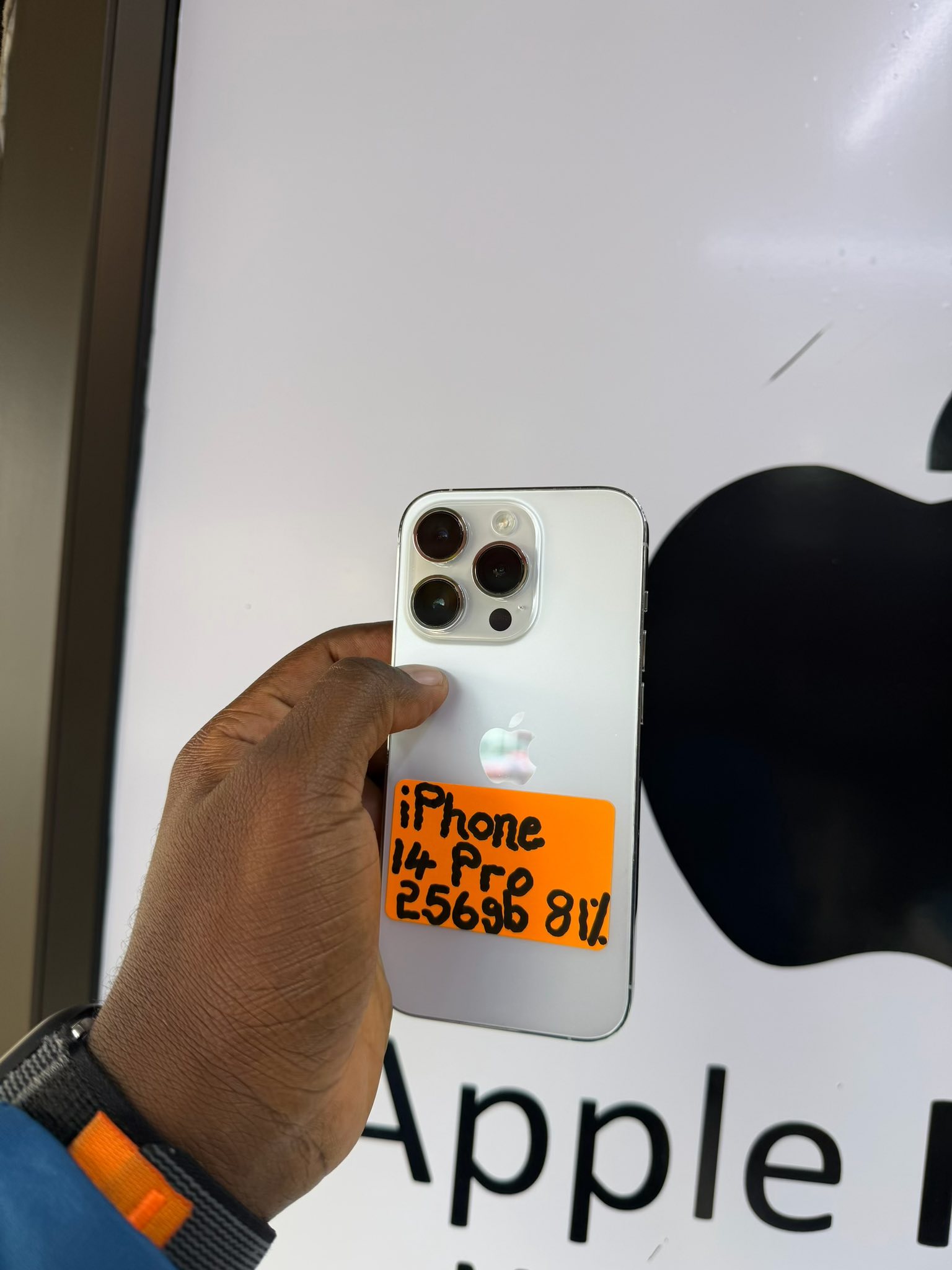 ?Promotion?Promotion ? iPhone 14 Pro ? Colour:White Storage 