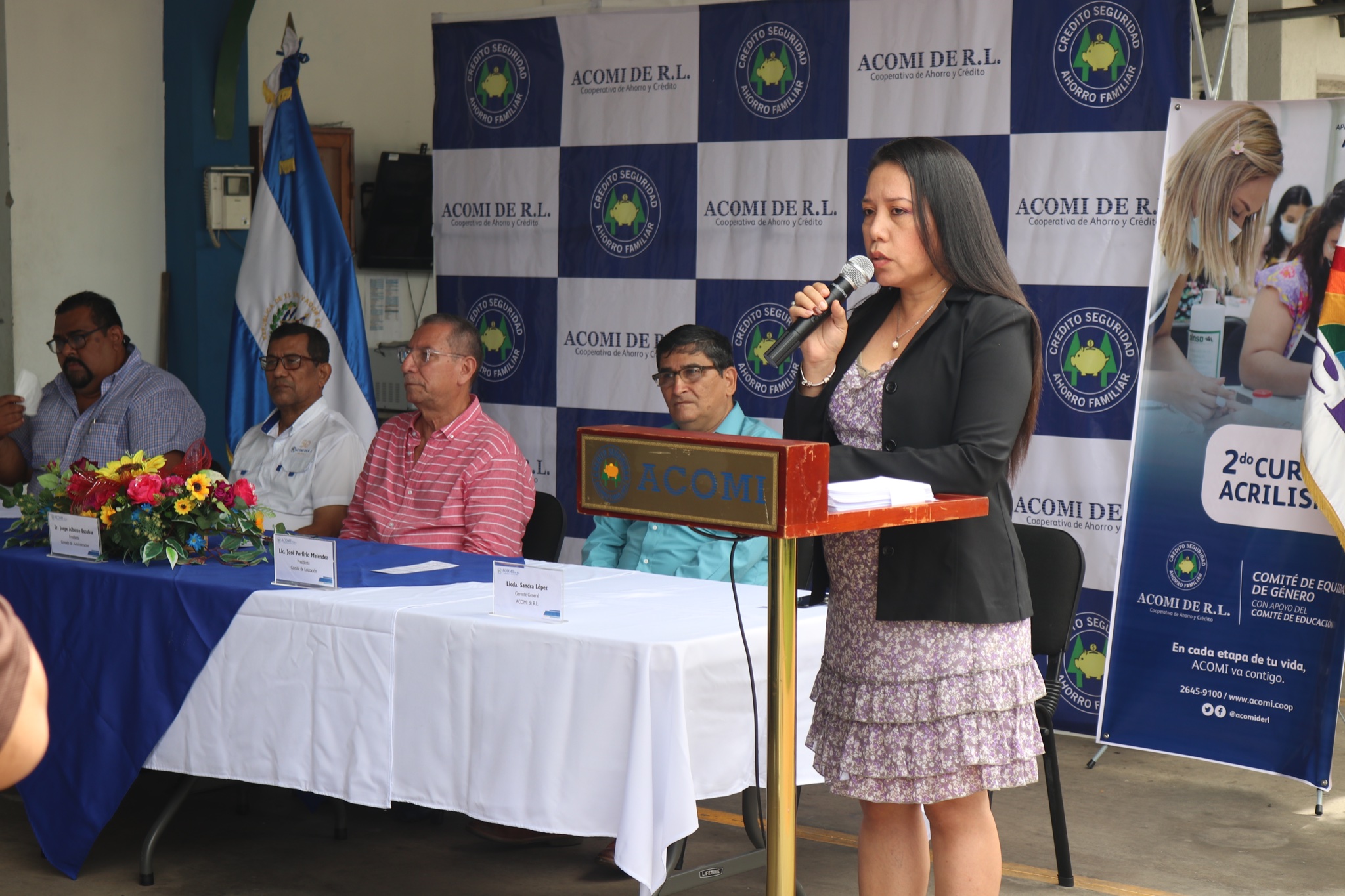 ACOMI de R.L. - Acomi de R.L. impulsando la educación...