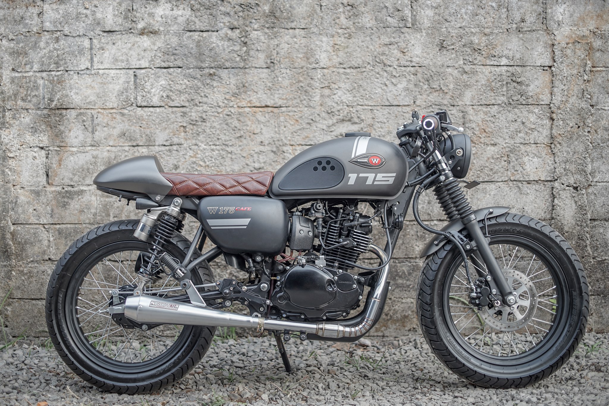 custom.kit - Kawasaki W175 with Full Cafe Racer Kit by our... | Facebook