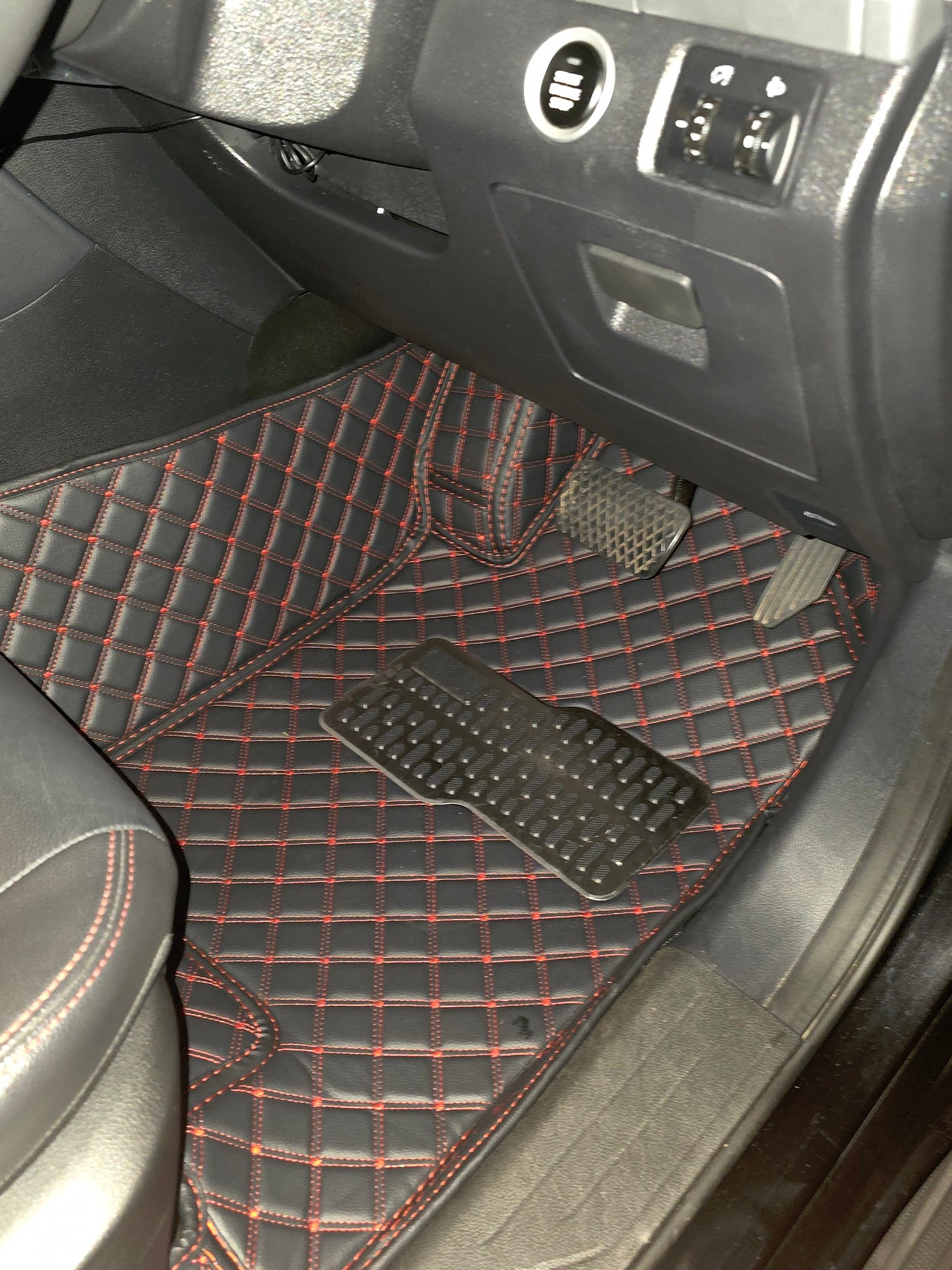 Dodge Charger SRT Hellcat Front Floor Mats – Red Trim – 32oz Premium Nylon – Official Licensed Product
