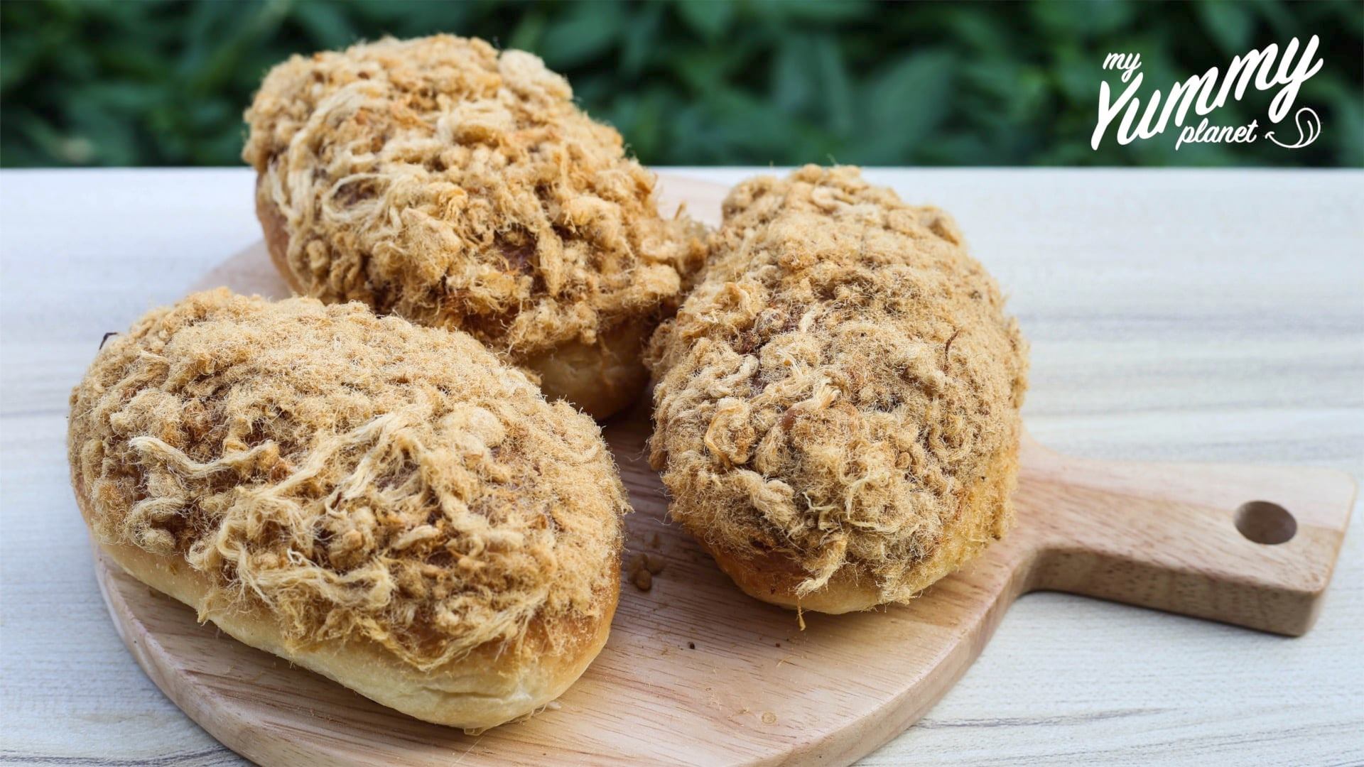 MEAT BUNS　ONE DAY FURNITURE Baked meat buns 😋 😍 Get the recipe in the first comment ❤️