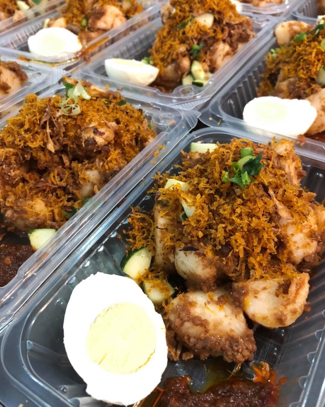 Tak susah lagi nak cari Lontong kering kat Shah Alam ni! Dah rasa ...