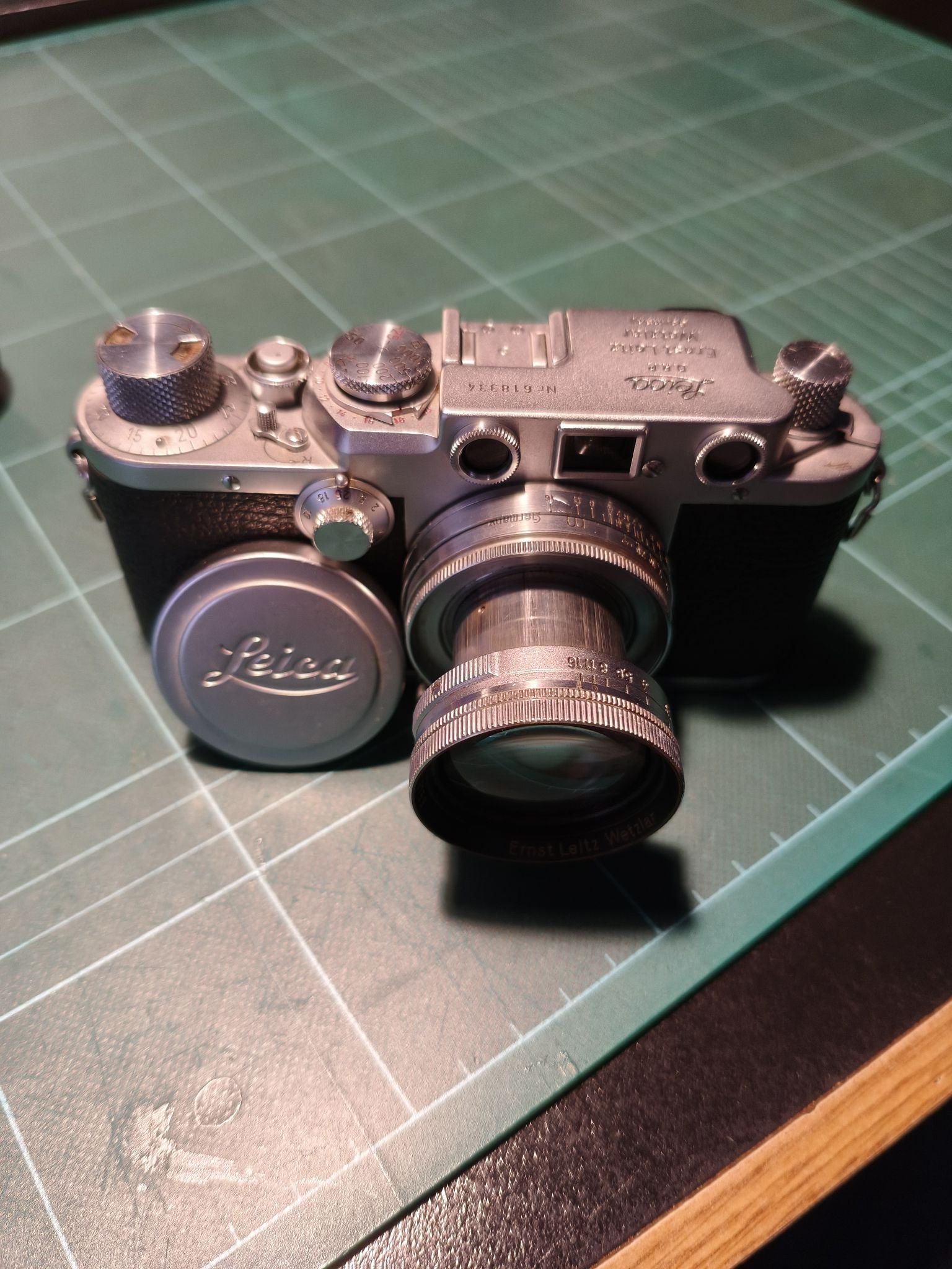 Leica camera with Summitar 5cm f:2: color or black and white film?