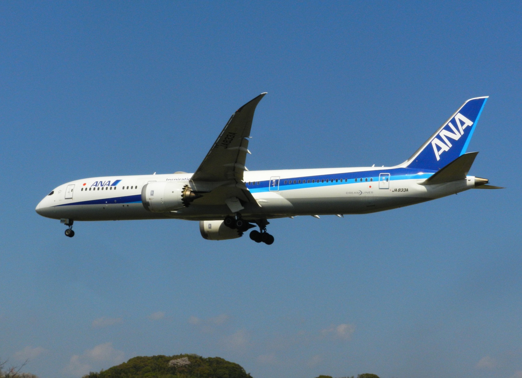 機体記号 「JA138A」 ANA・全日空Airbus A321neo。羽田空港A滑走路。