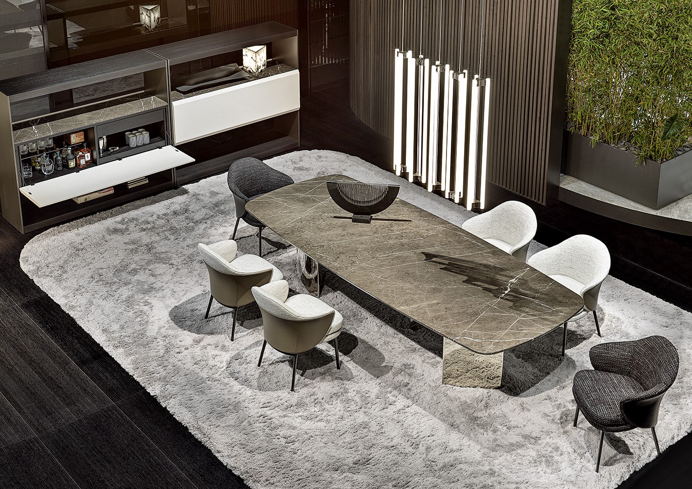 Minotti SpA - Our Wedge dining table fits perfectly in...