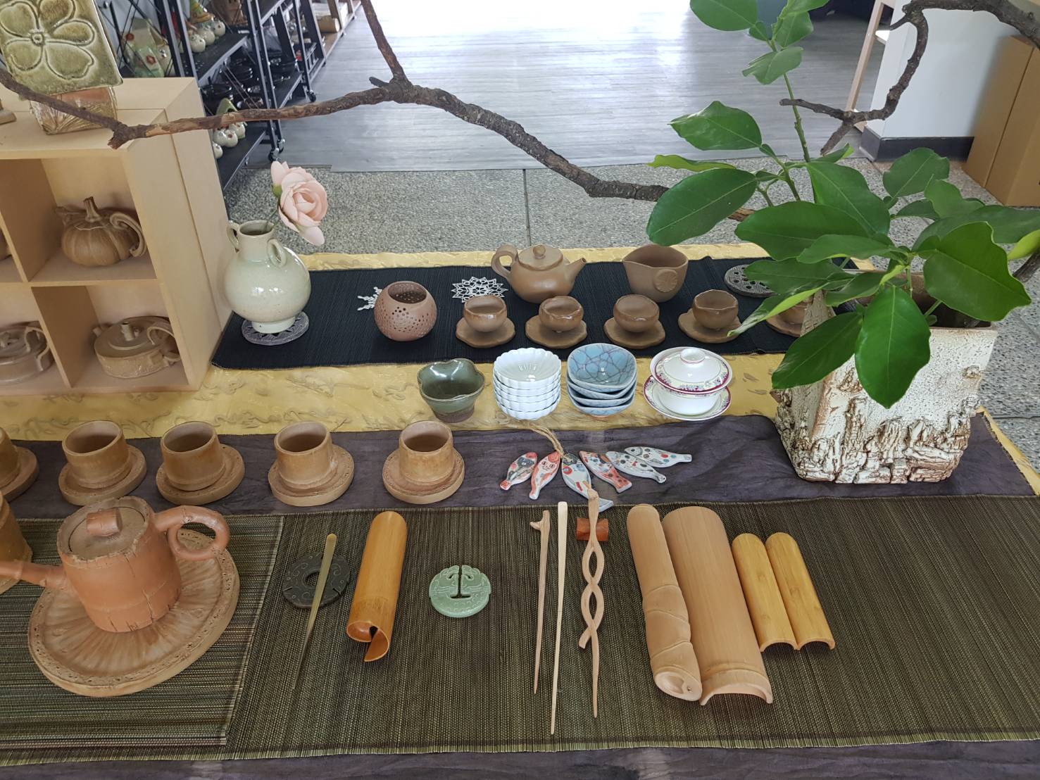 苗栗社造 - 😗😗葉慧美陶工坊（圈工坊）的故事： 圈工坊是紀念18歲小狗圈圈而命名... | Facebook