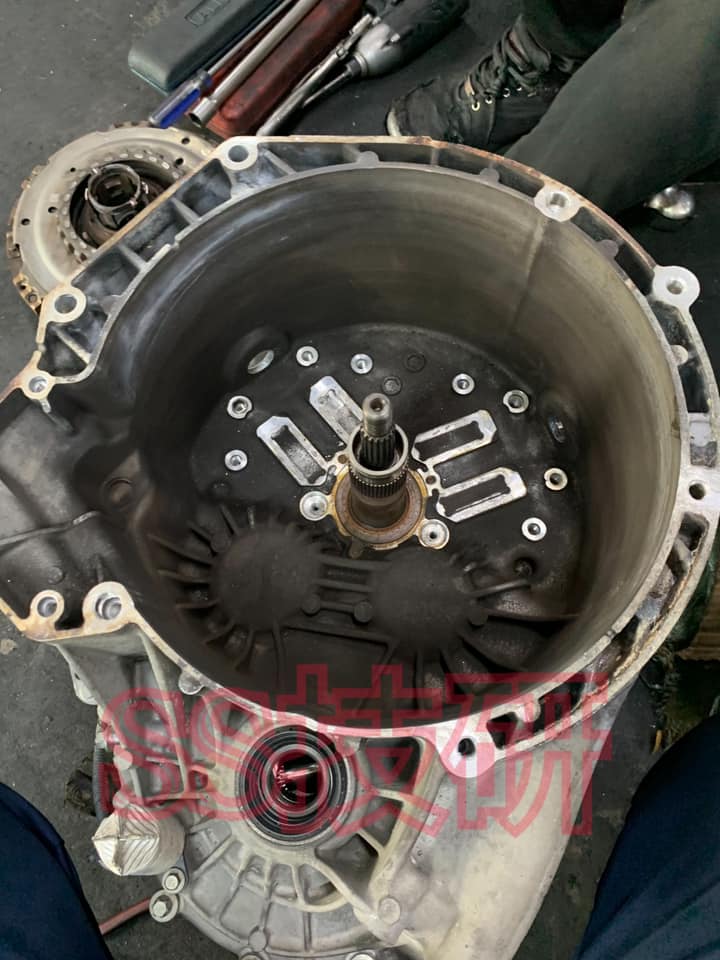 SS技研 - Fiesta 1.0T 變速箱維修 故障碼：P07A5 解決方案：更換大小撥叉/釋放軸承/雙... | Facebook
