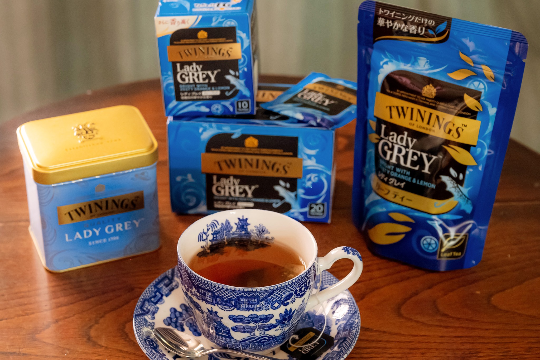 4種類の「レディ グレイ」☕✨ ティーバッグやリーフティー、箱入や缶